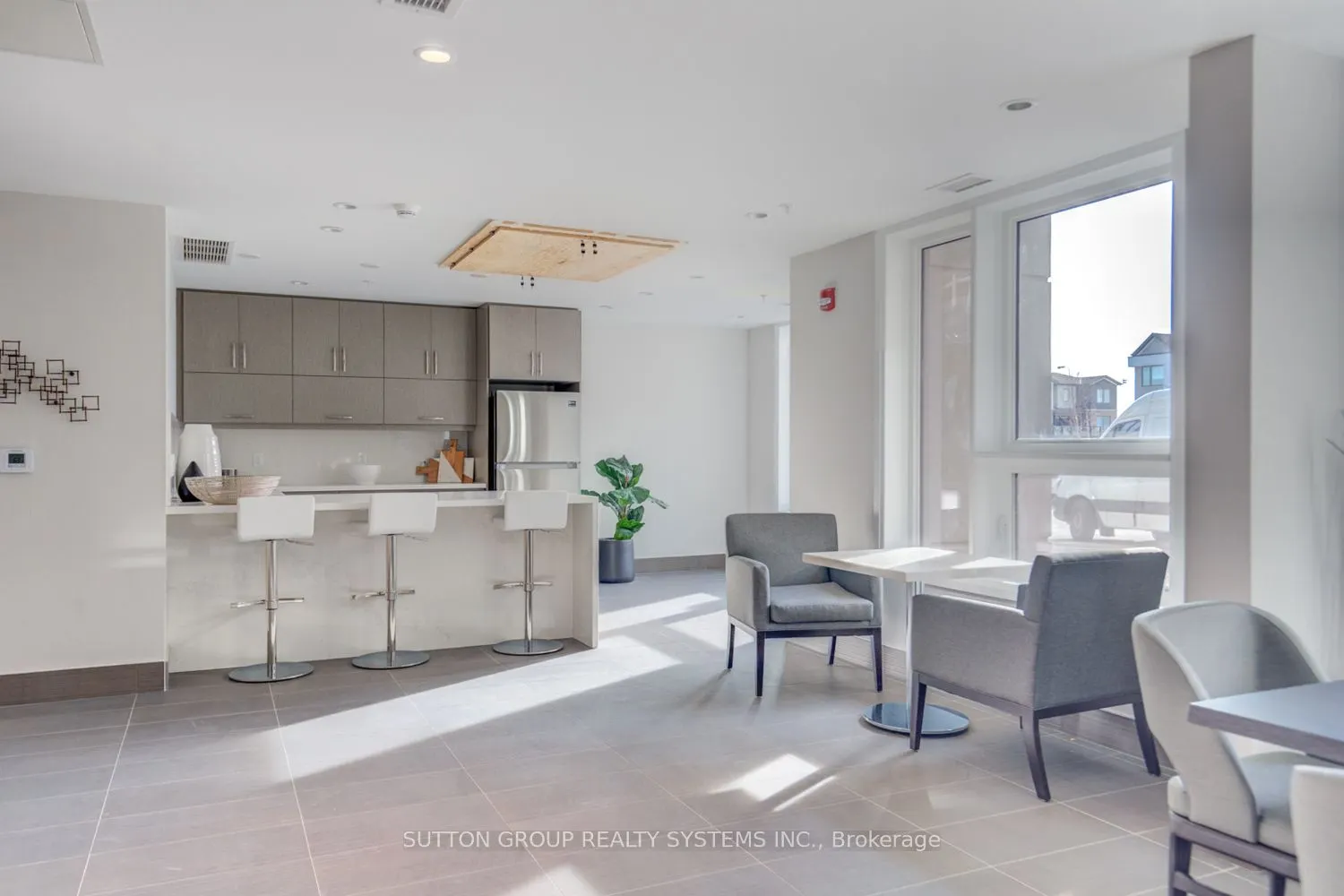 1105 Leger Way #301