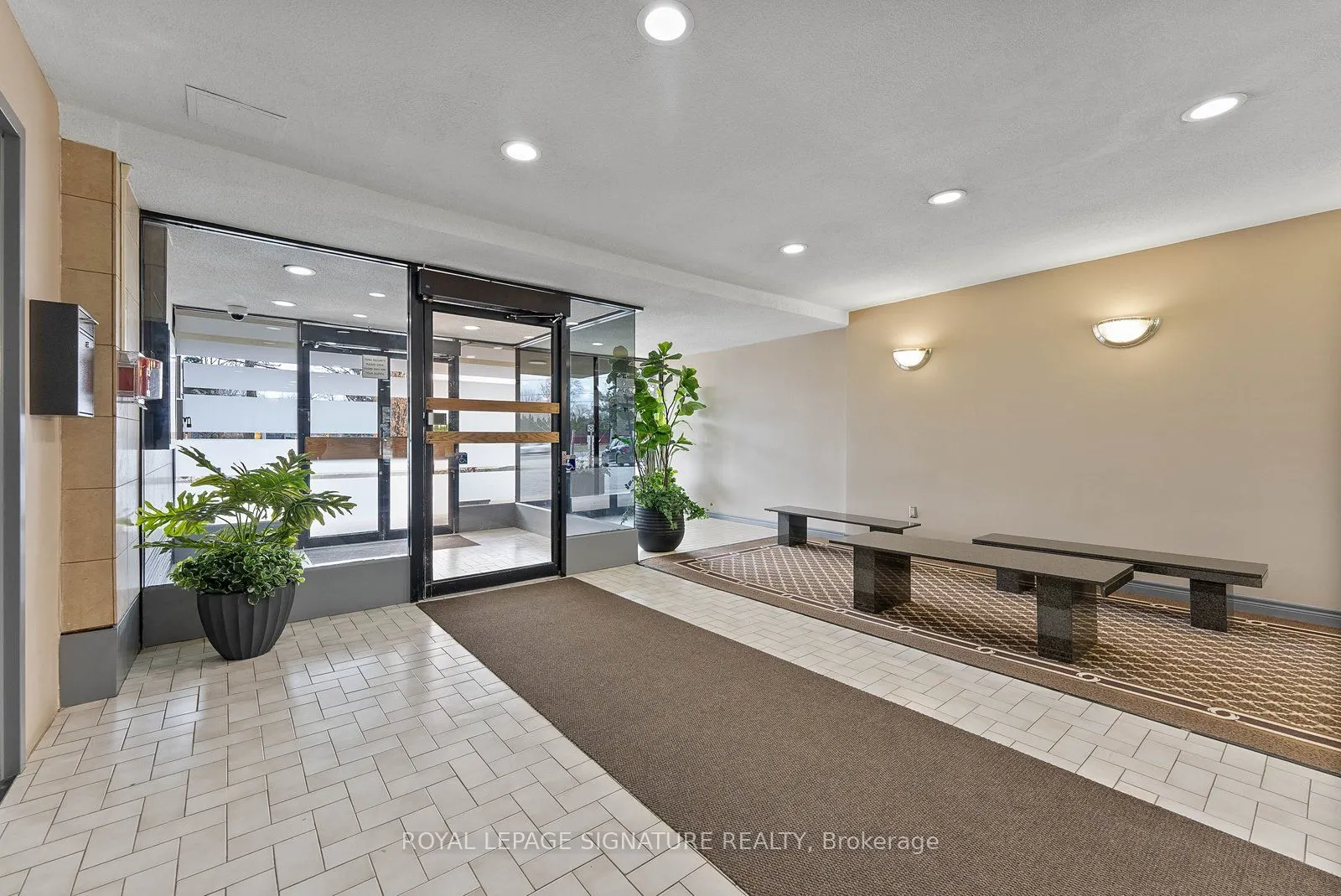 2825 Islington Avenue #905