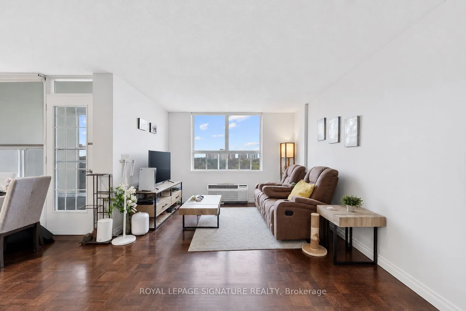 2825 Islington Avenue #905