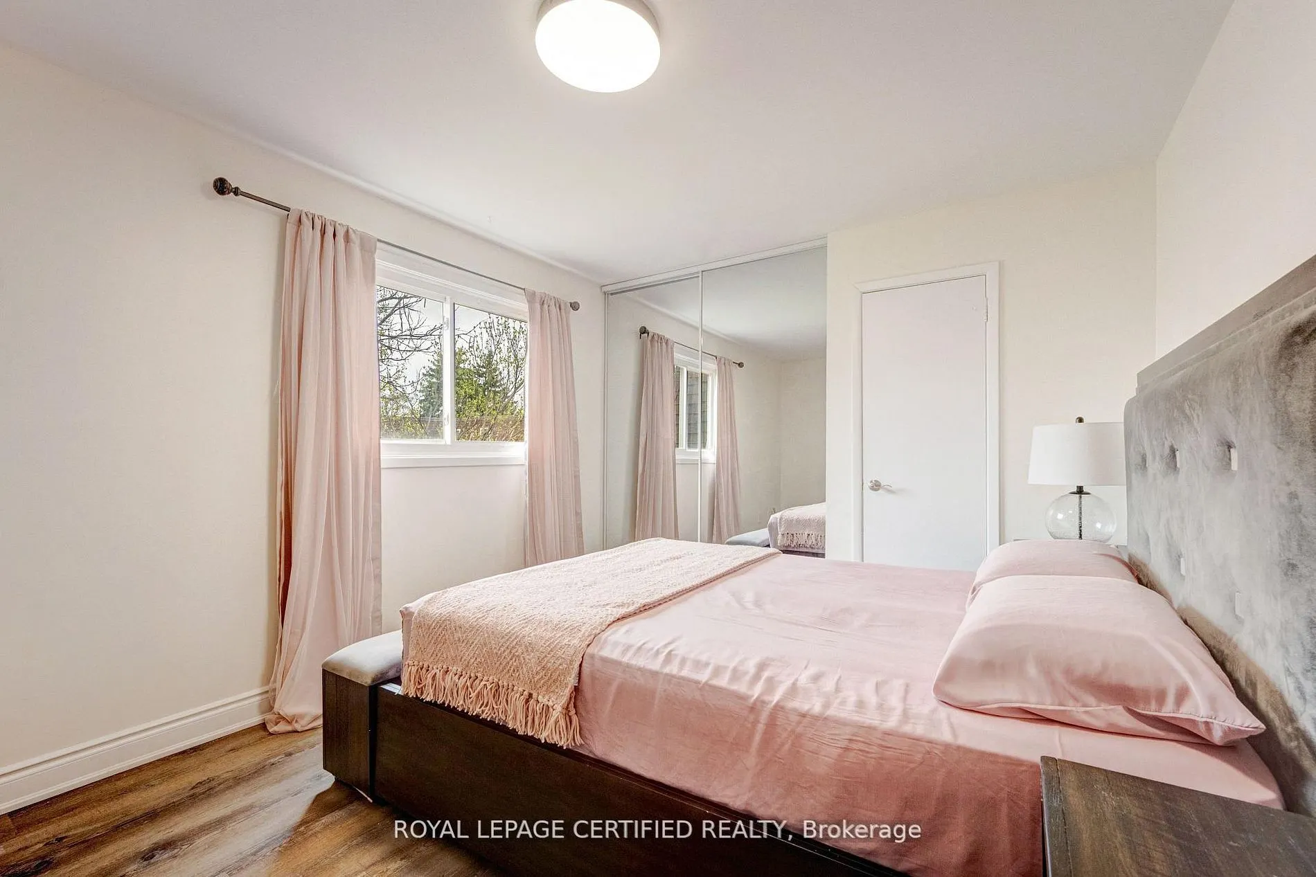 371 Bronte Street S #91