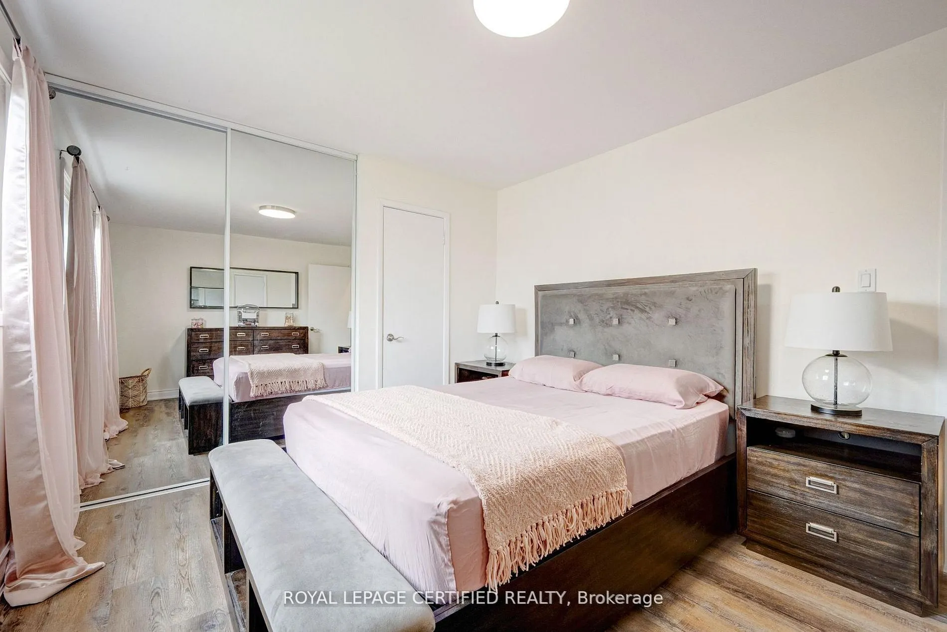 371 Bronte Street S #91