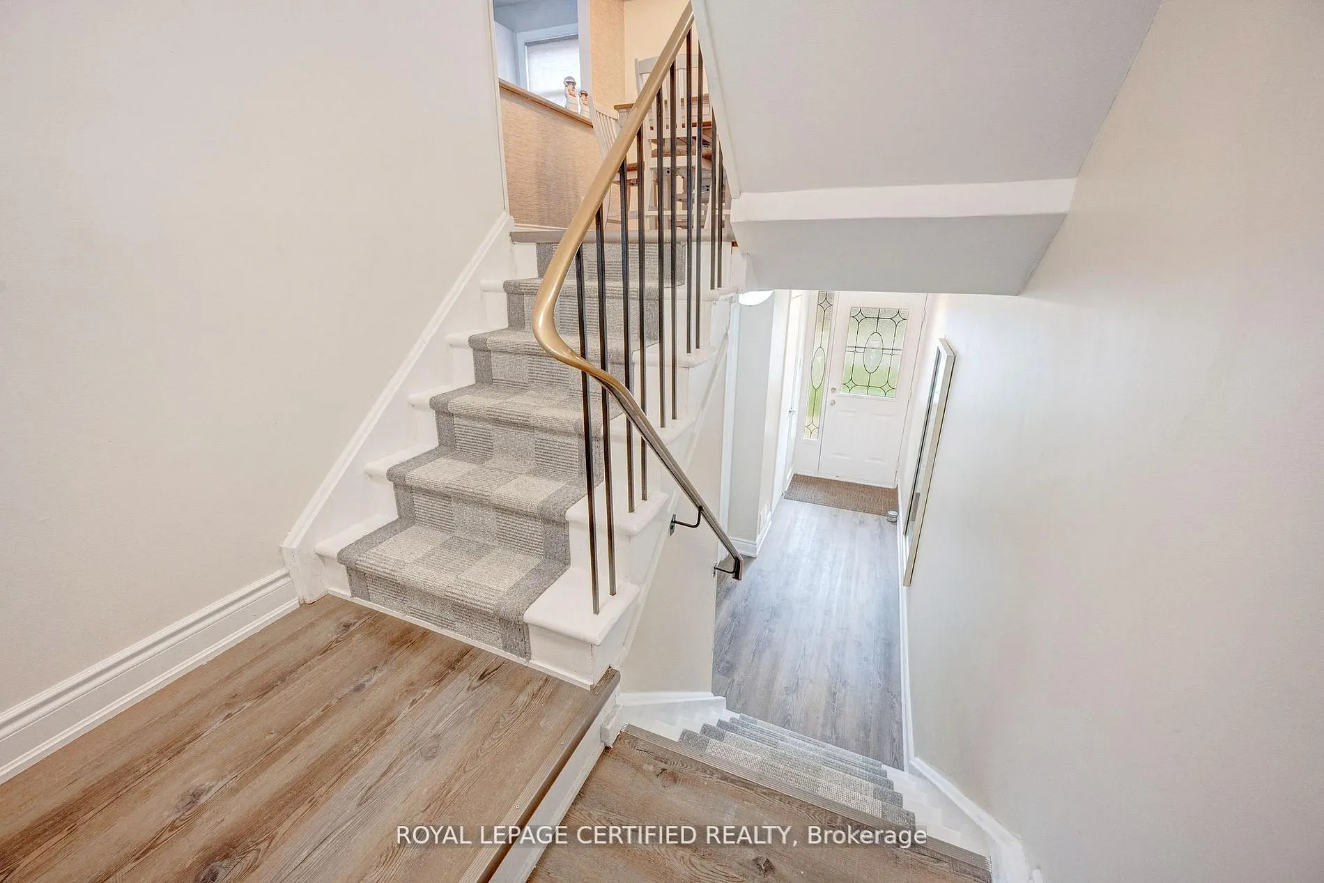 371 Bronte Street S #91