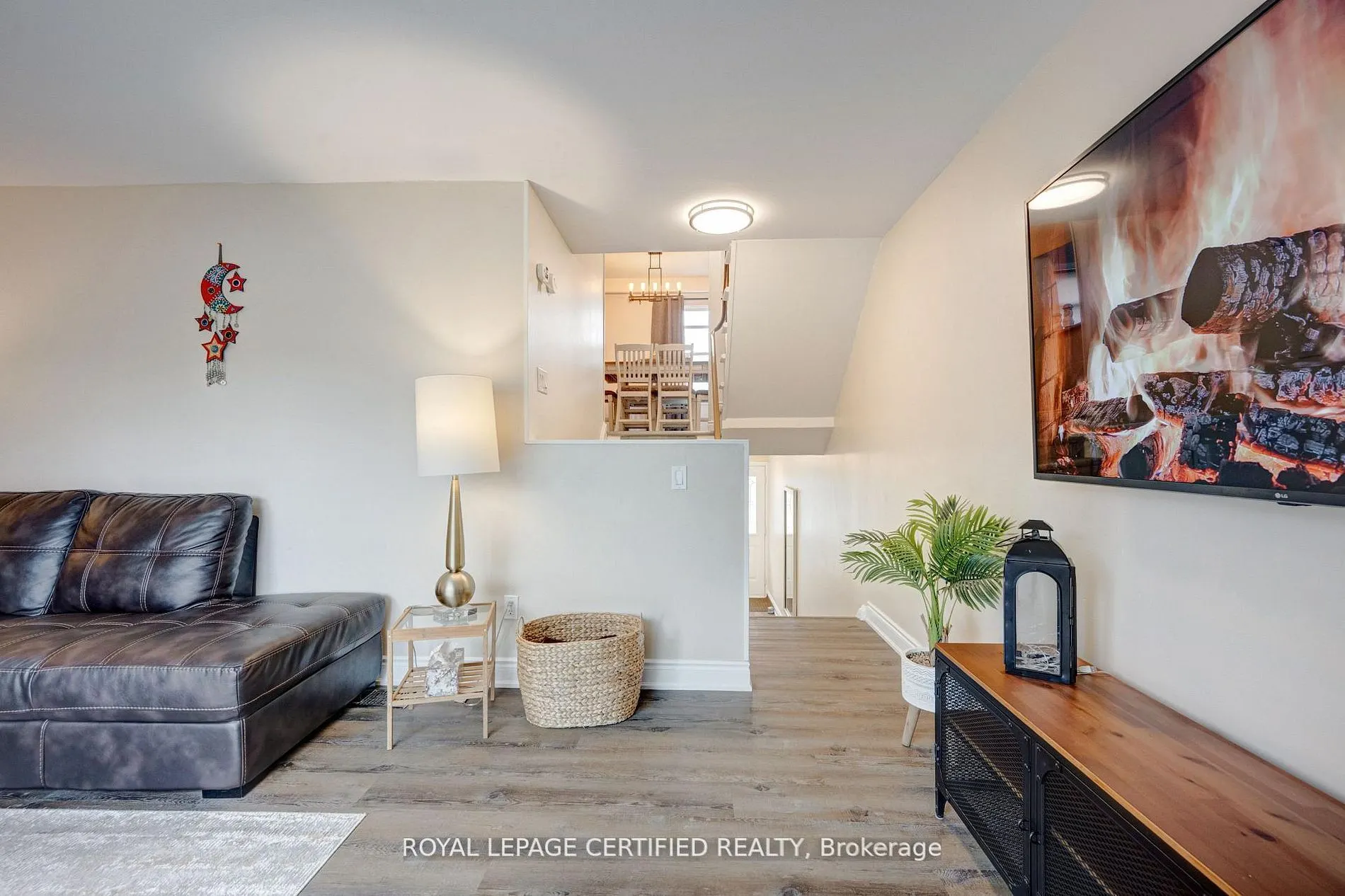 371 Bronte Street S #91