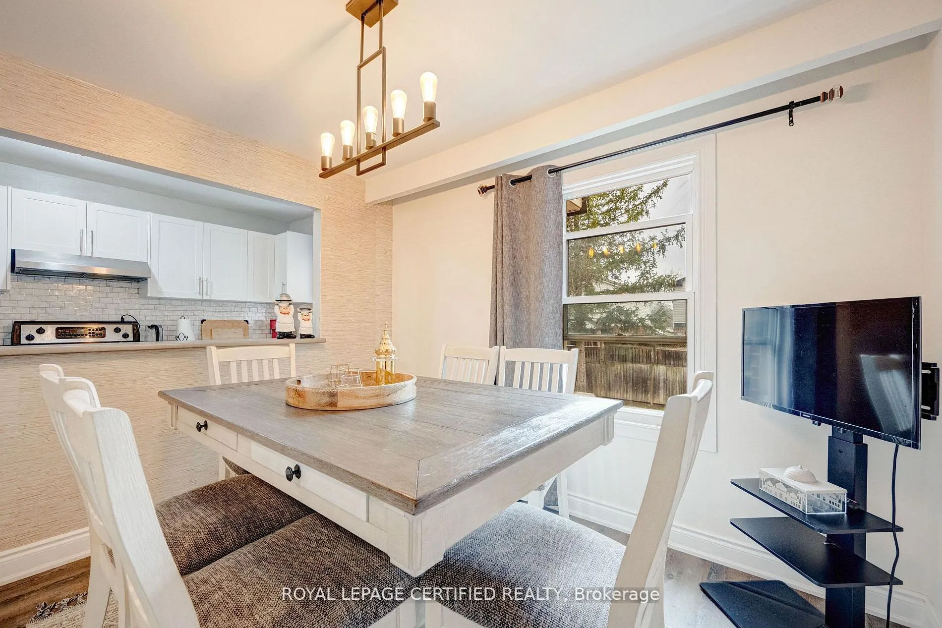 371 Bronte Street S #91