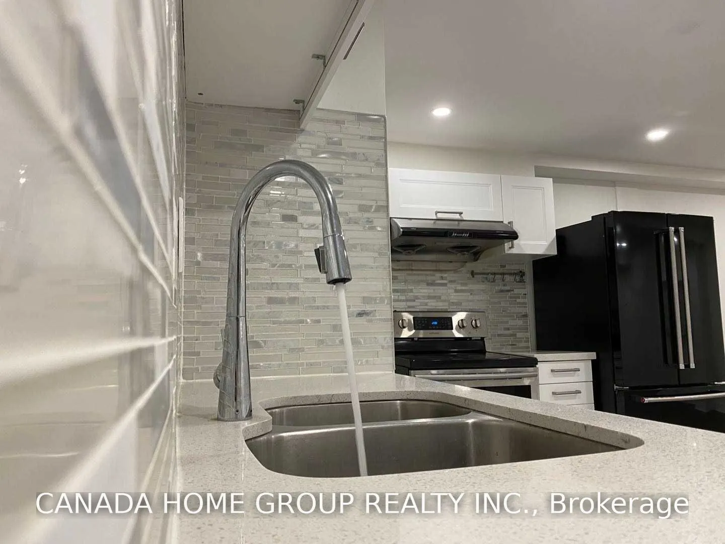 3251 Valcourt Crescent #Lower
