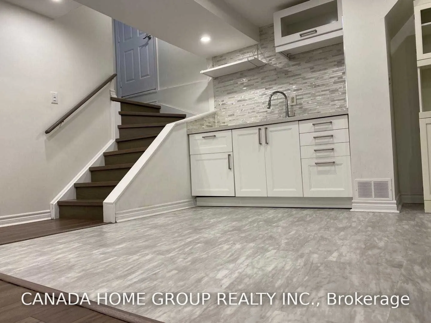 3251 Valcourt Crescent #Lower