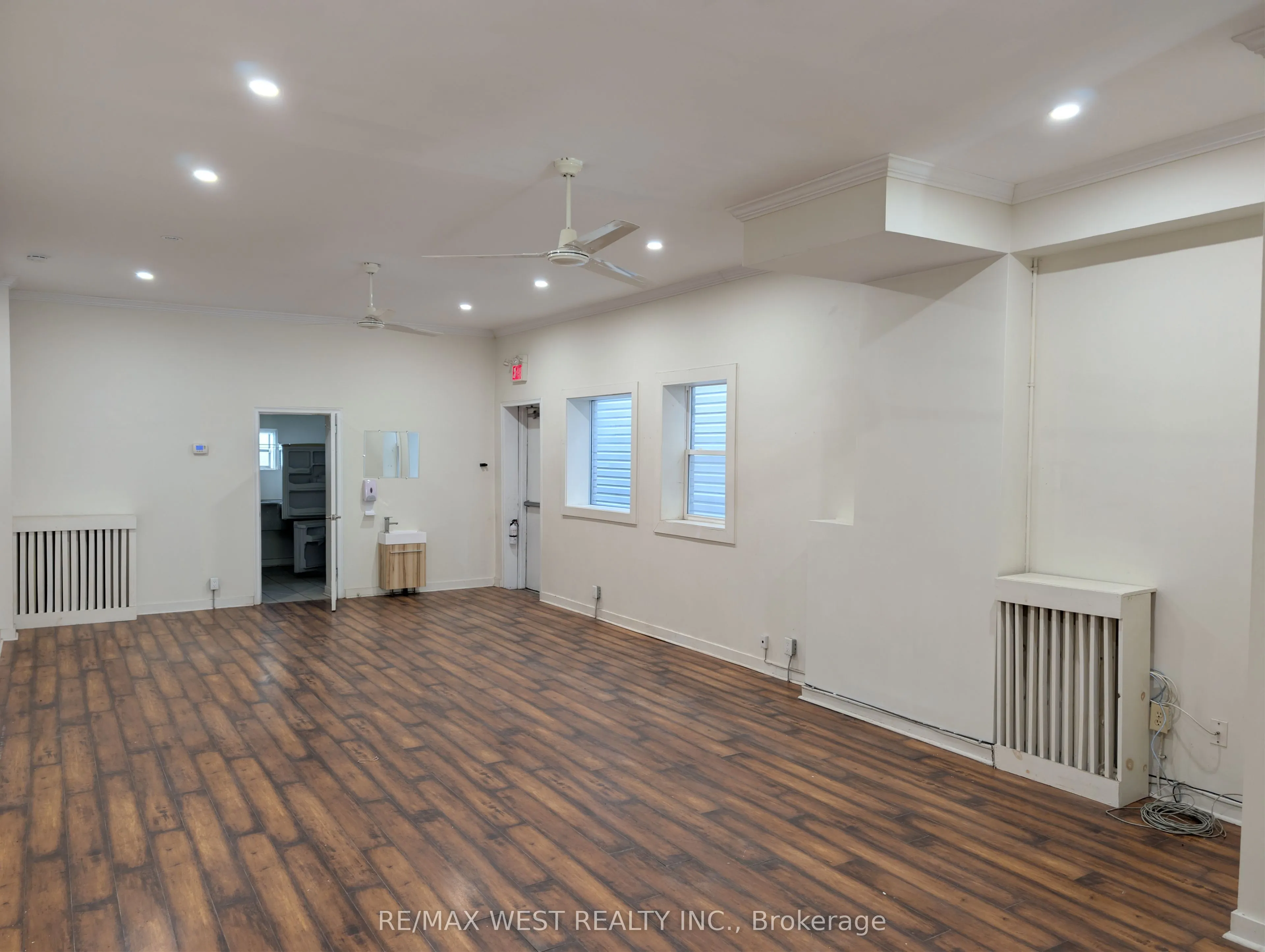 419 Jane Street #Main