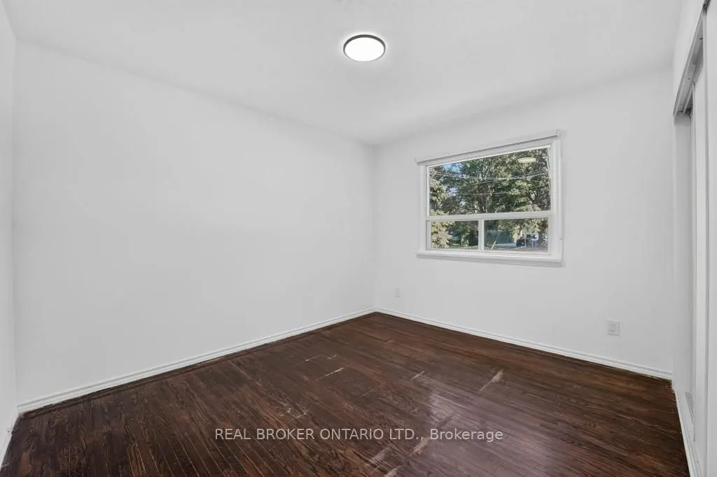 1024 Roosevelt Road