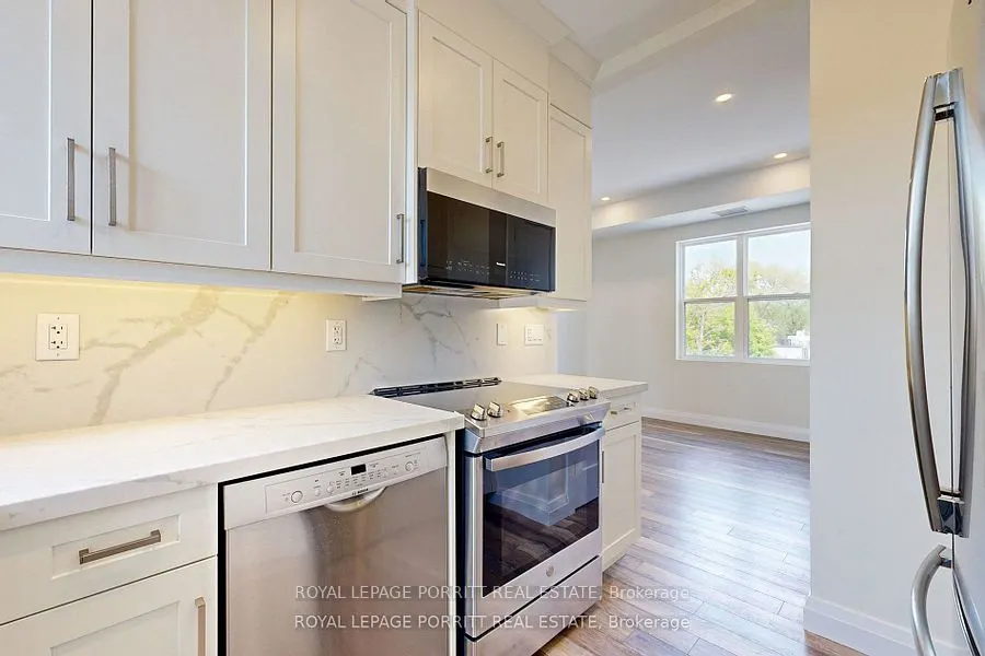 254 Armadale Avenue ##1