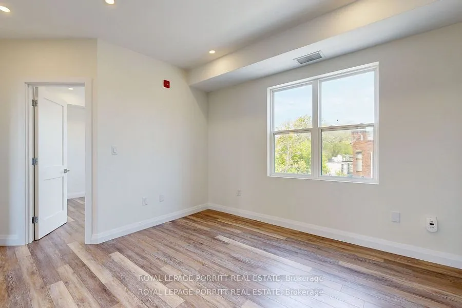 254 Armadale Avenue ##1