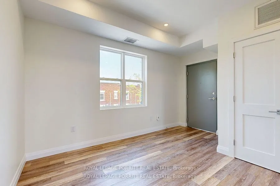 254 Armadale Avenue ##1