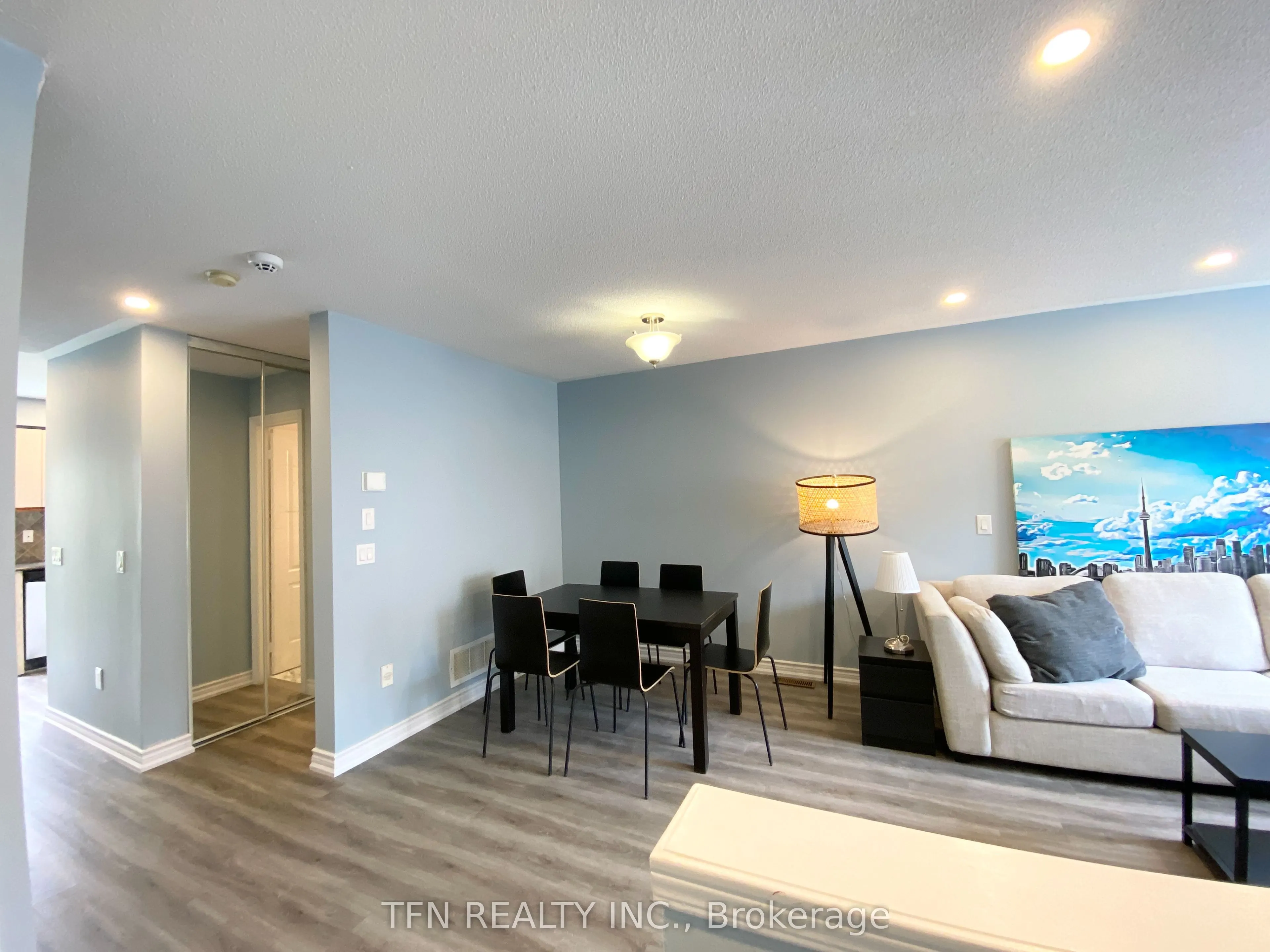 3020 Cedarglen Gate #42