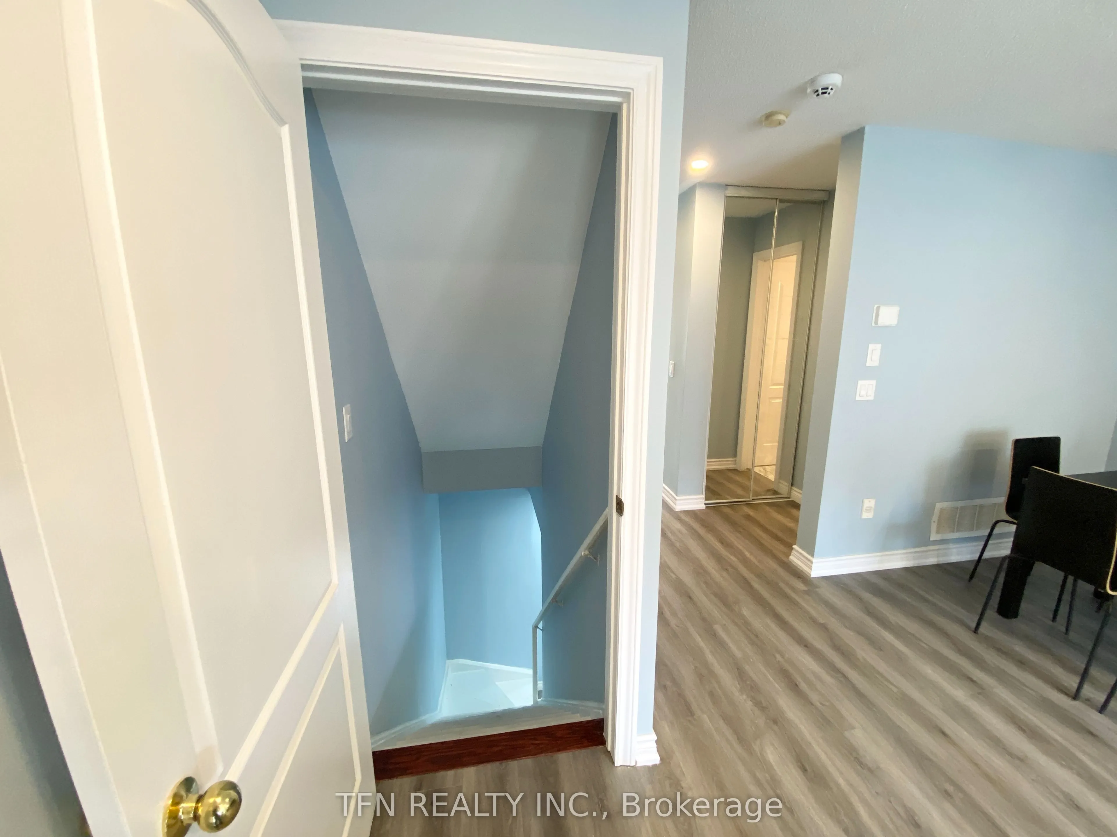 3020 Cedarglen Gate #42