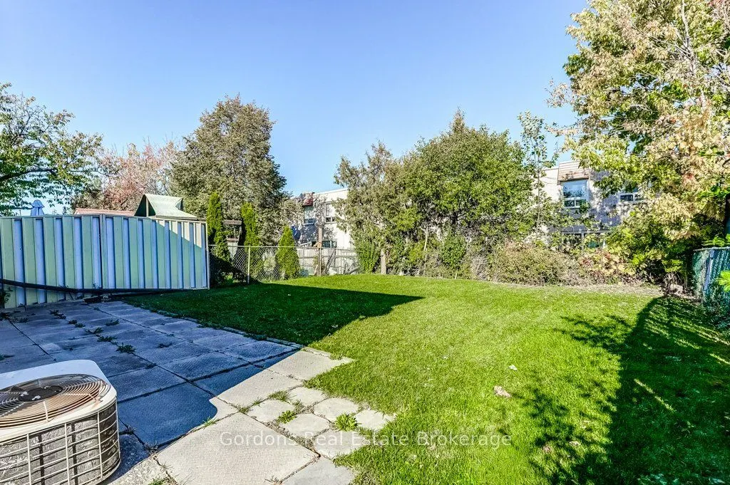 7451 Catalpa Road