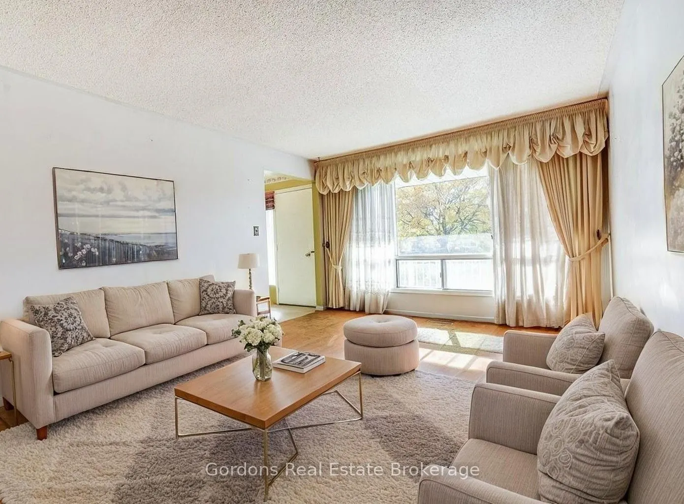 7451 Catalpa Road