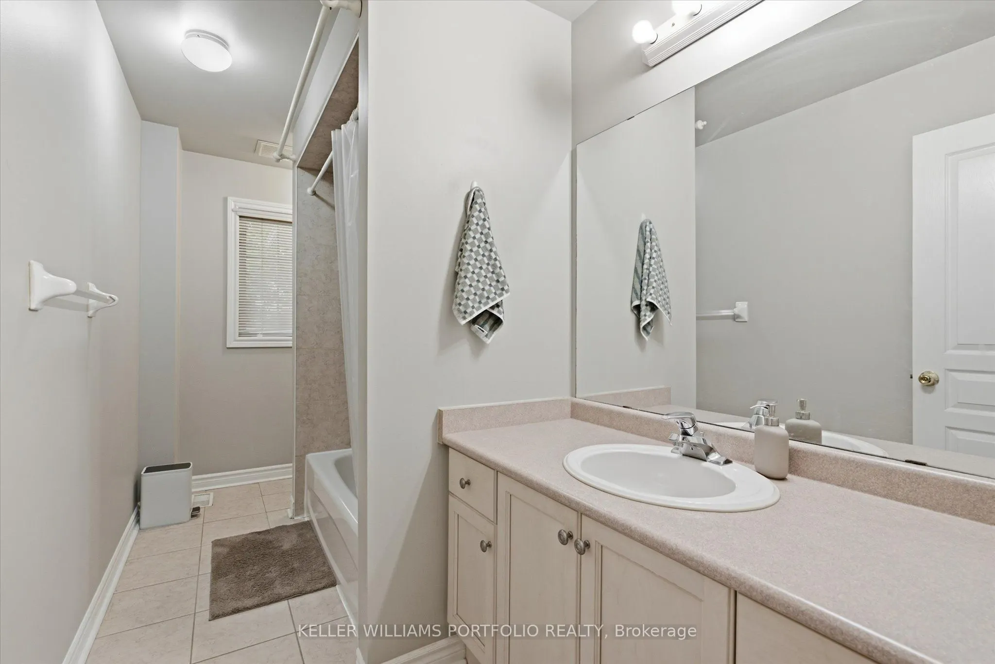 2153 Meadowglen Drive