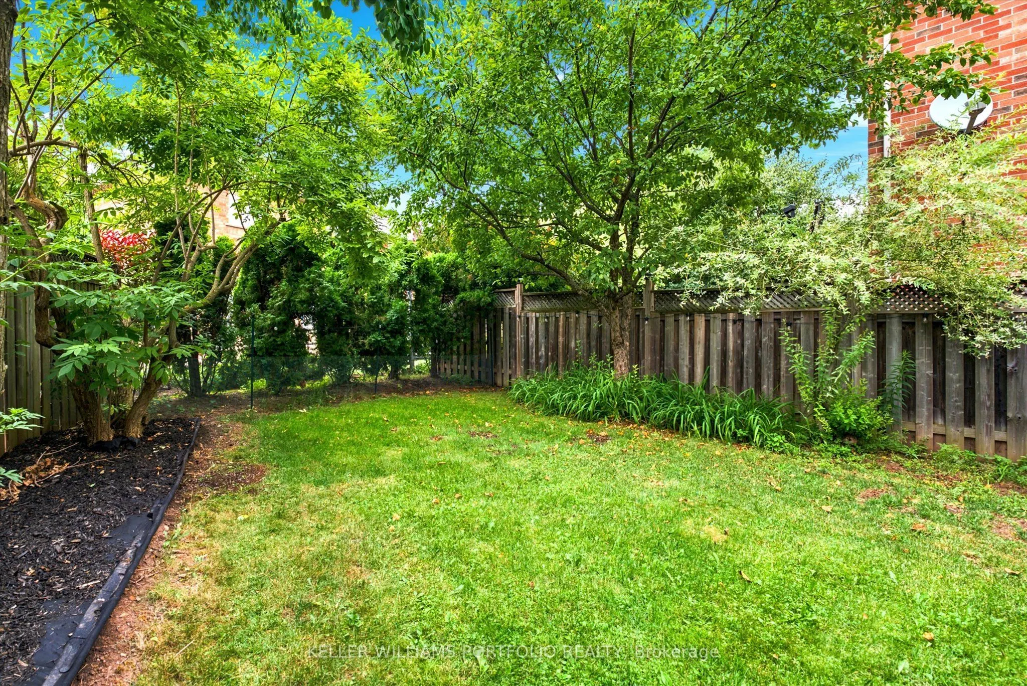 2153 Meadowglen Drive