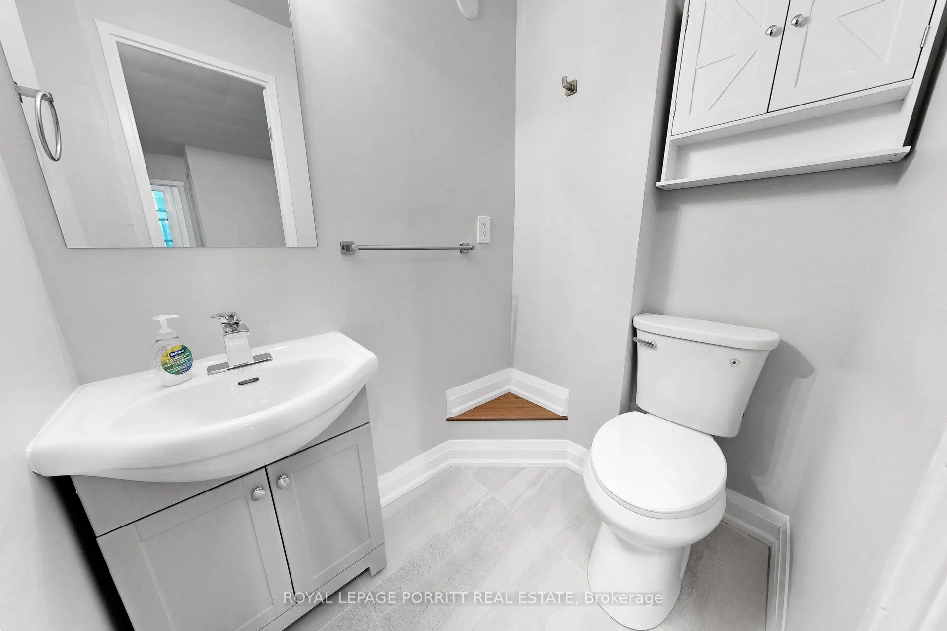 3399A Lake Shore Boulevard W