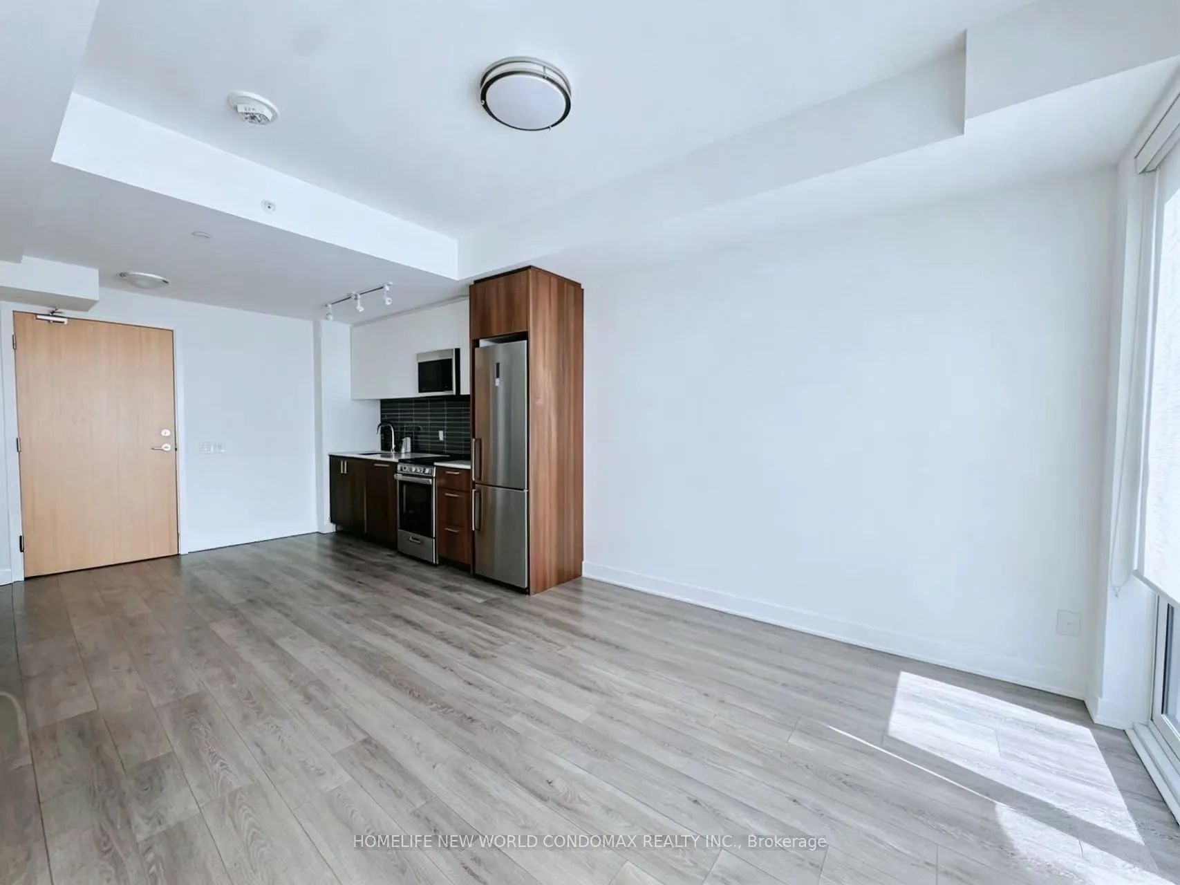 1787 ST. CLAIR Avenue W #609