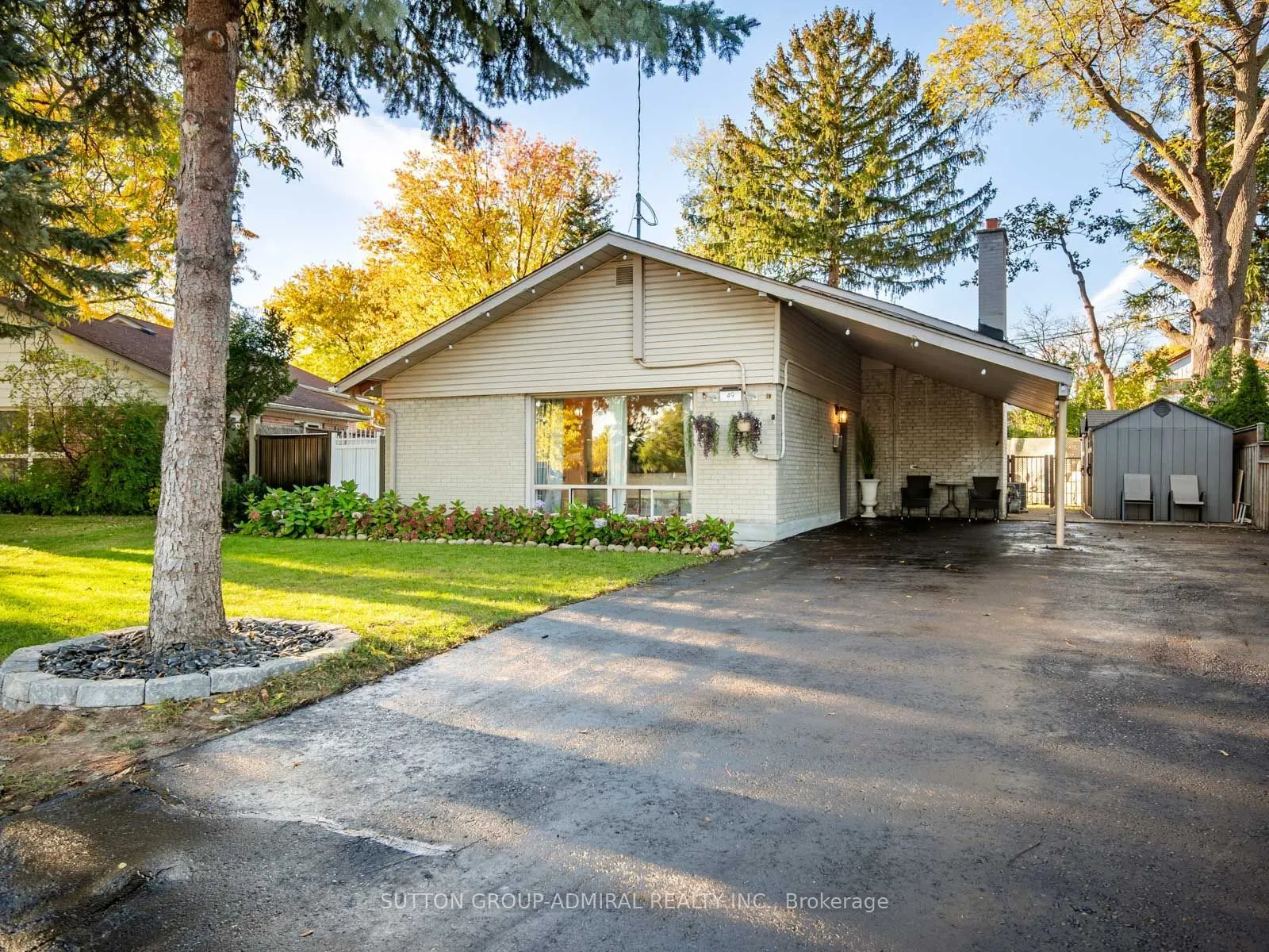 49 Kennebec Crescent