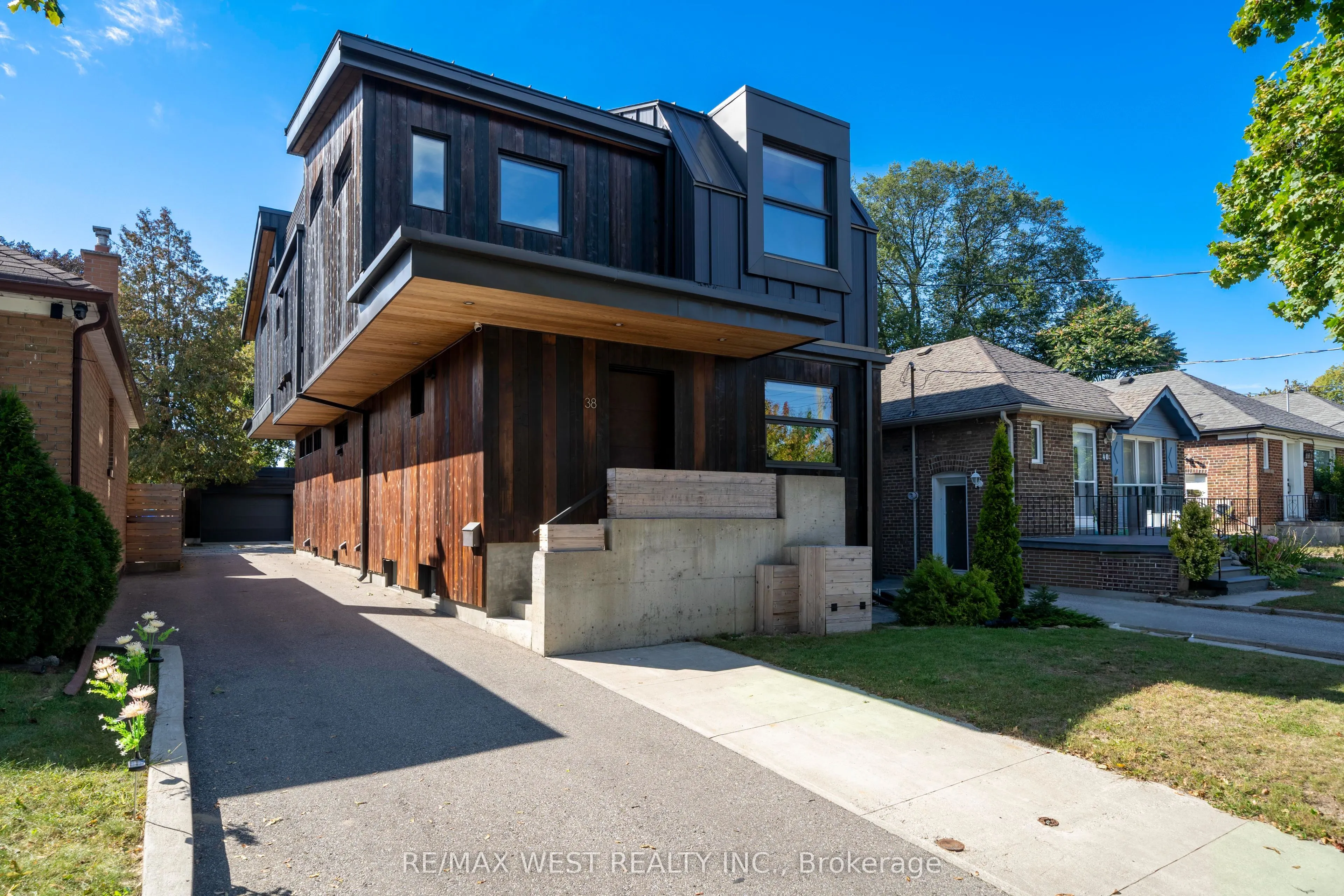 38 Smithfield Drive