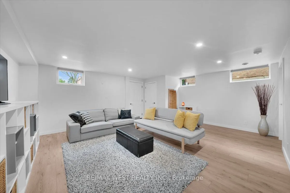 38 Smithfield Drive