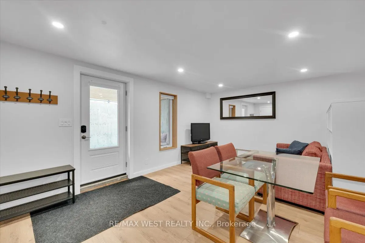 38 Smithfield Drive