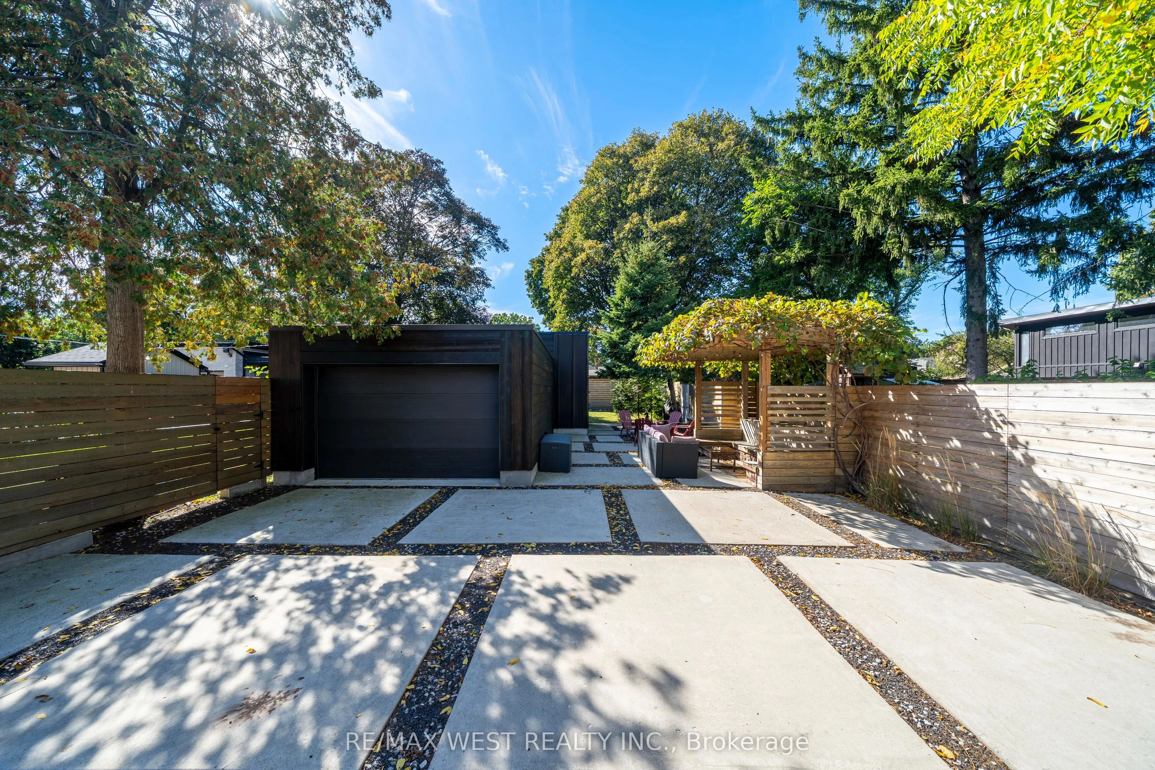 38 Smithfield Drive