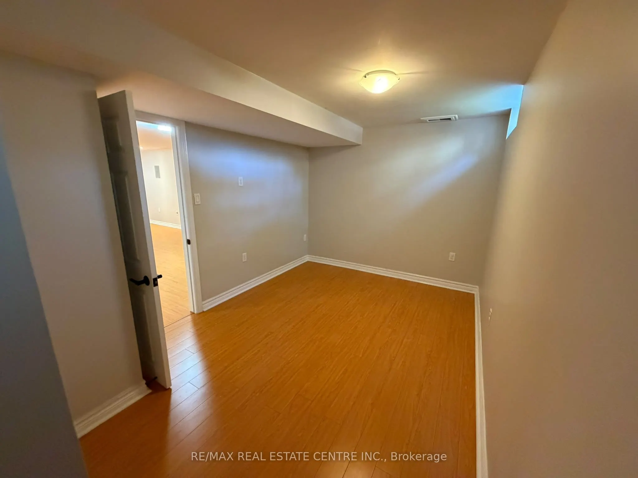 7448 Village Walk #Basement