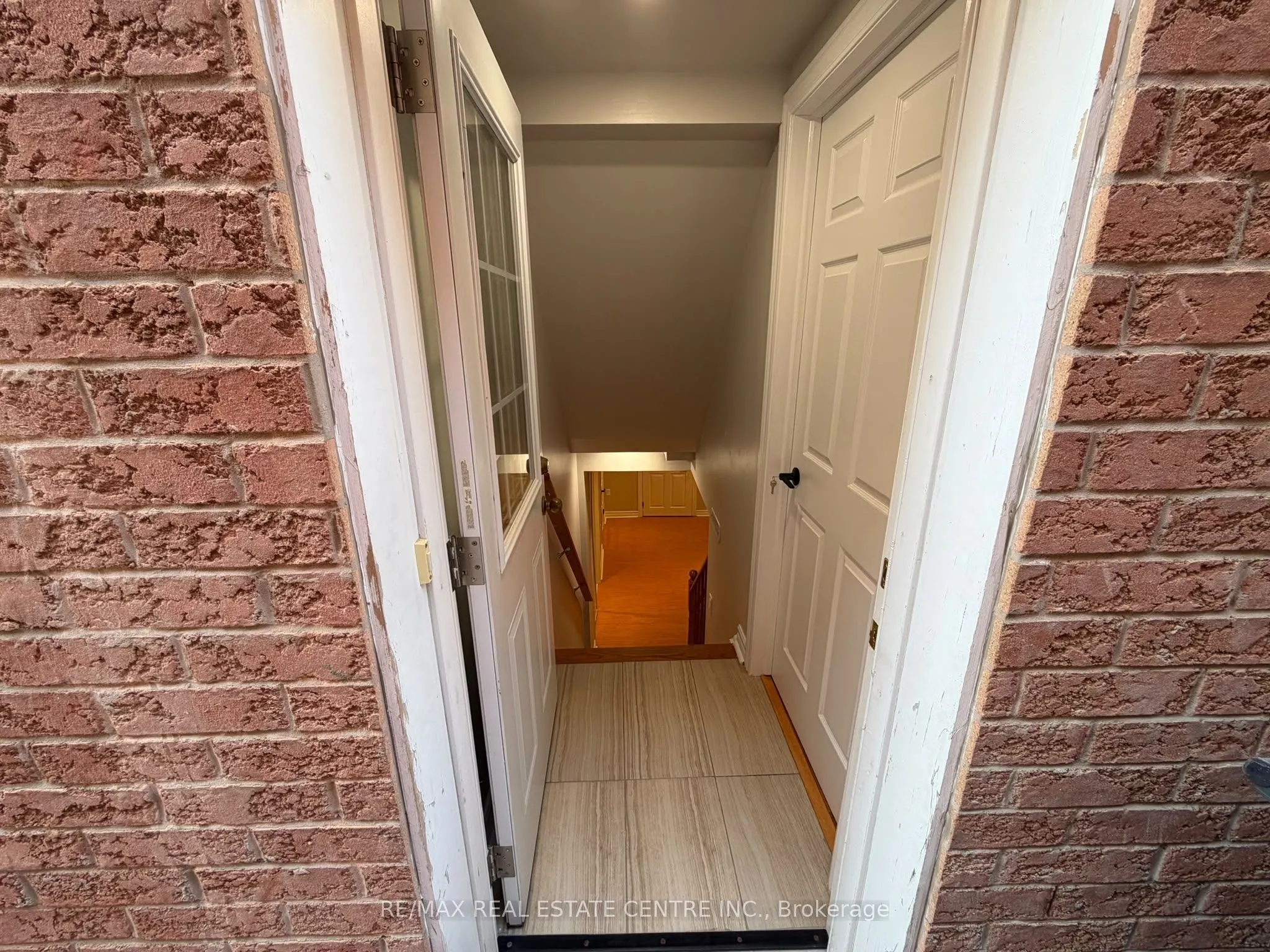 7448 Village Walk #Basement