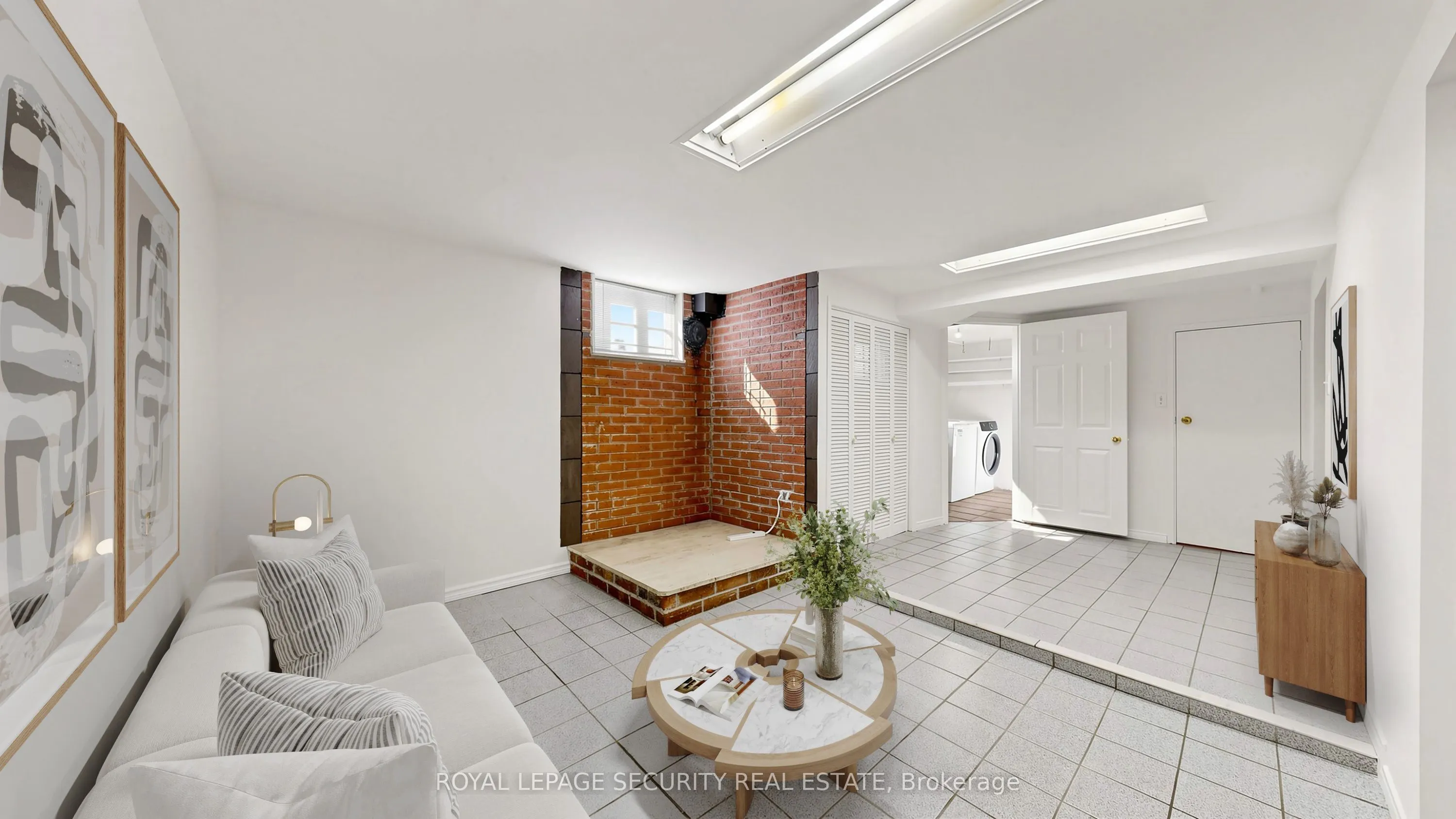 204 Locksley Avenue
