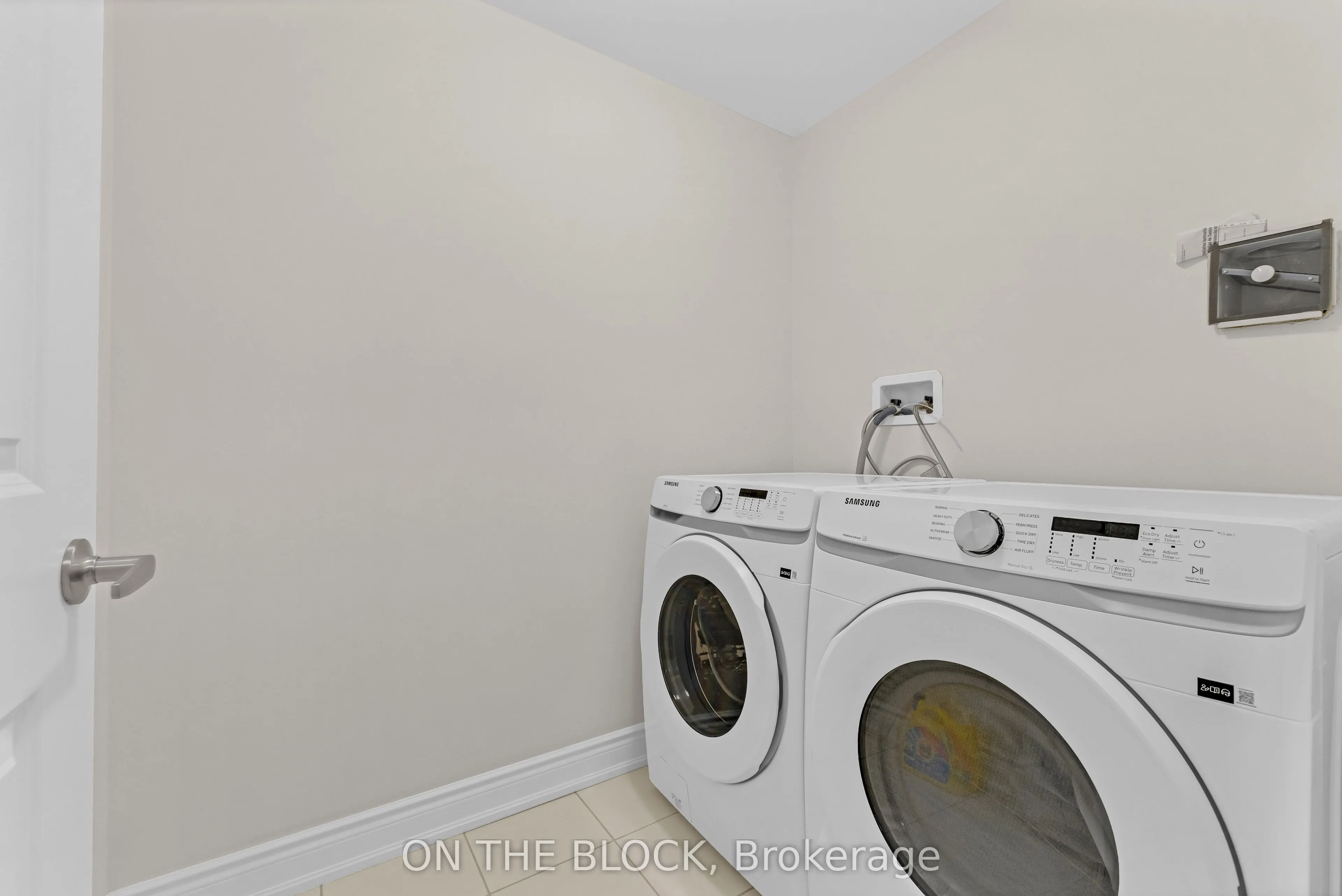 3347 Sixth Line