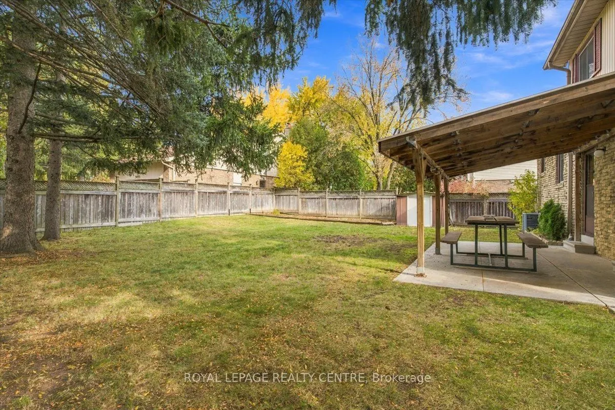3516 Pitch Pine Crescent