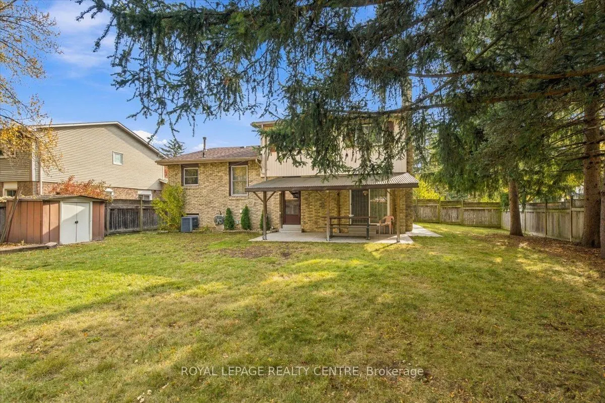 3516 Pitch Pine Crescent