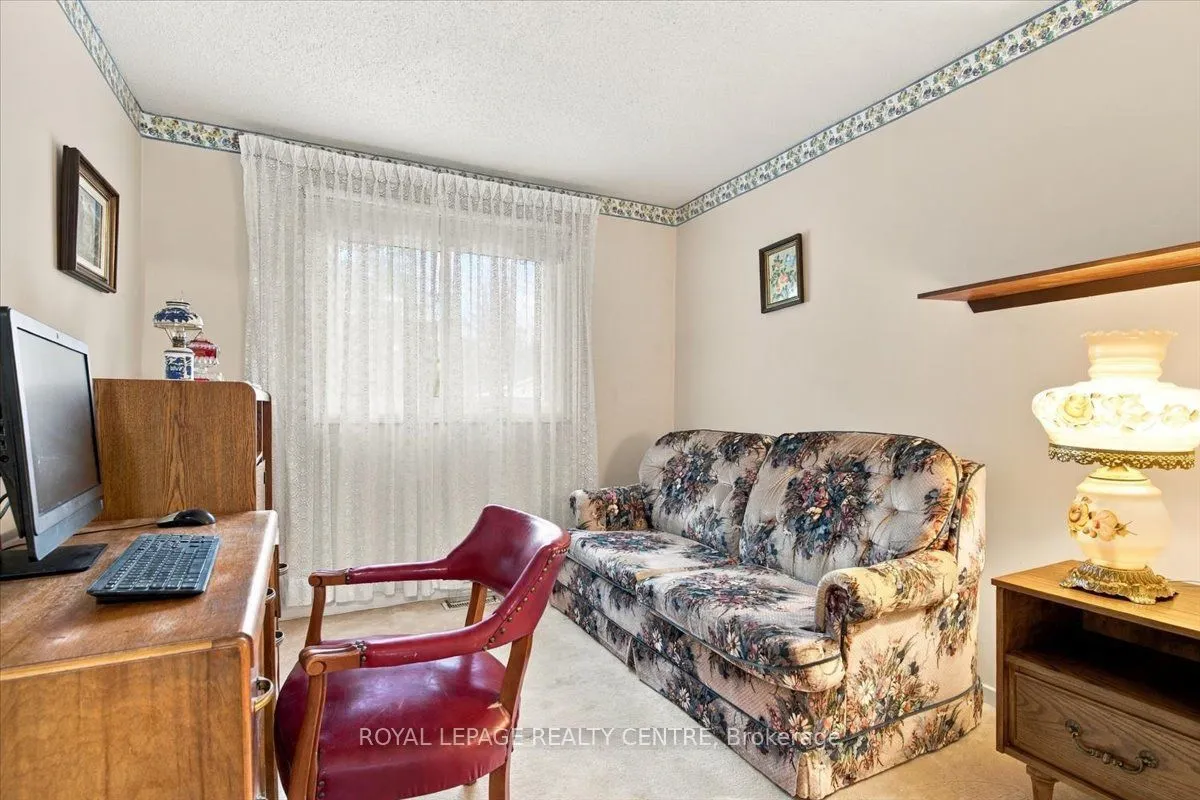 3516 Pitch Pine Crescent