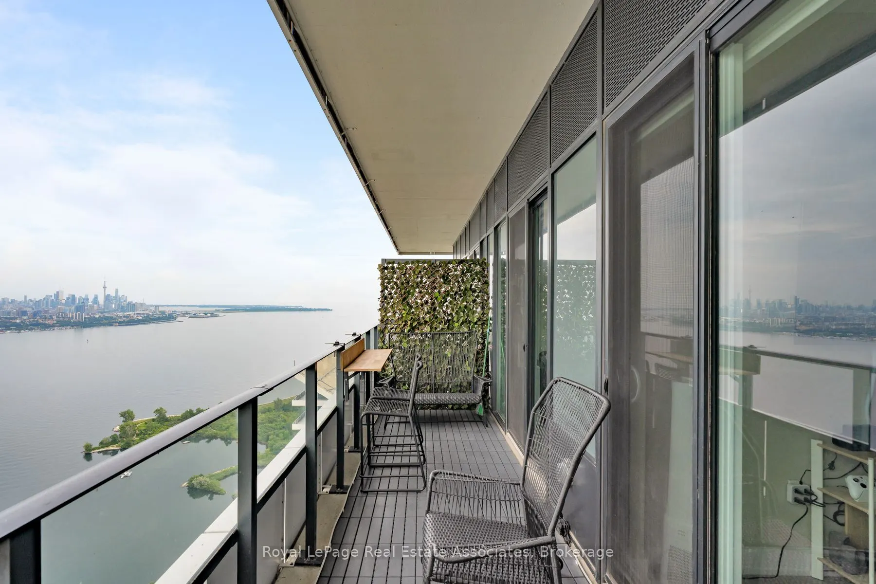 30 Shore Breeze Drive #6104