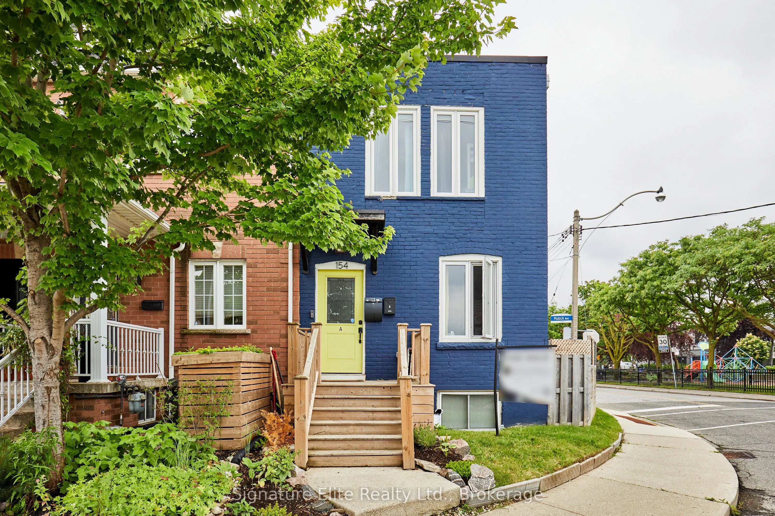 154 Mulock Avenue