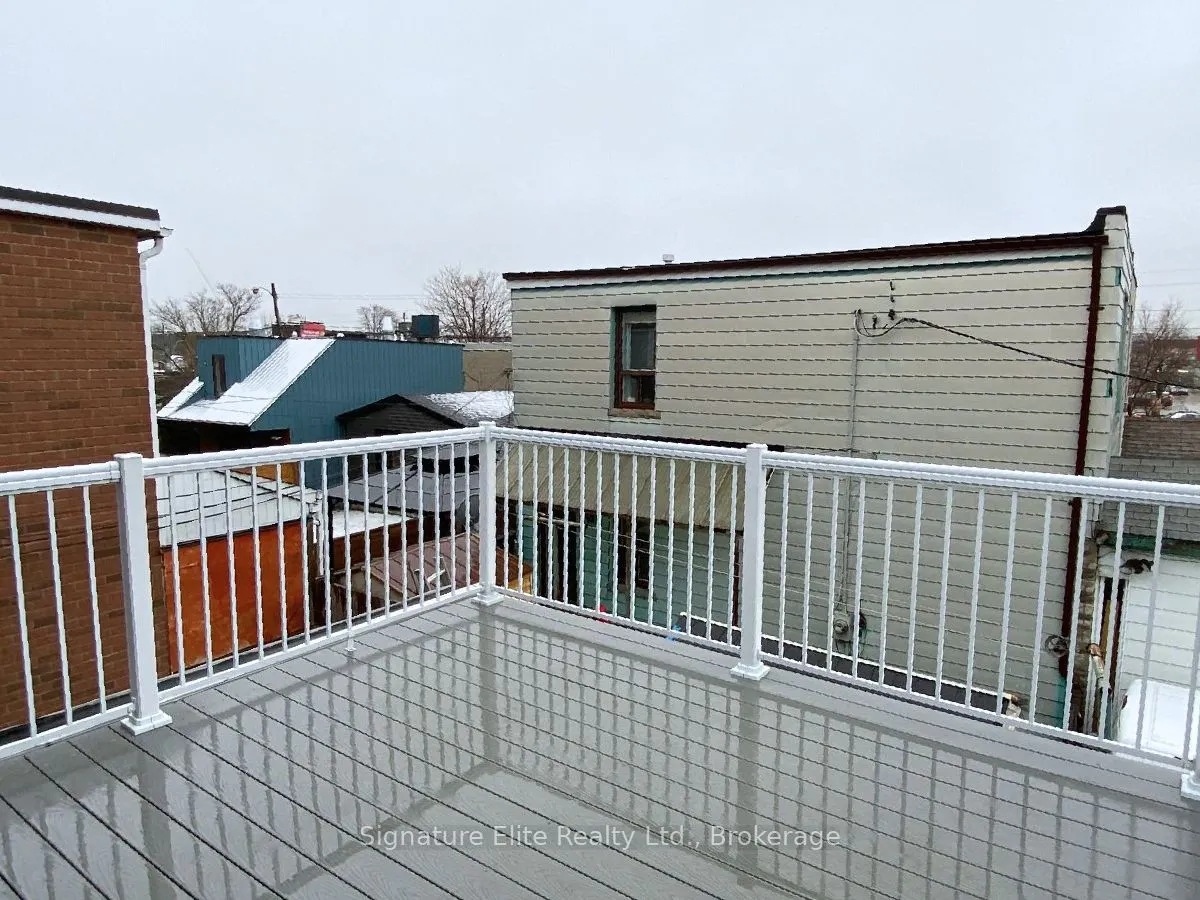 154 Mulock Avenue
