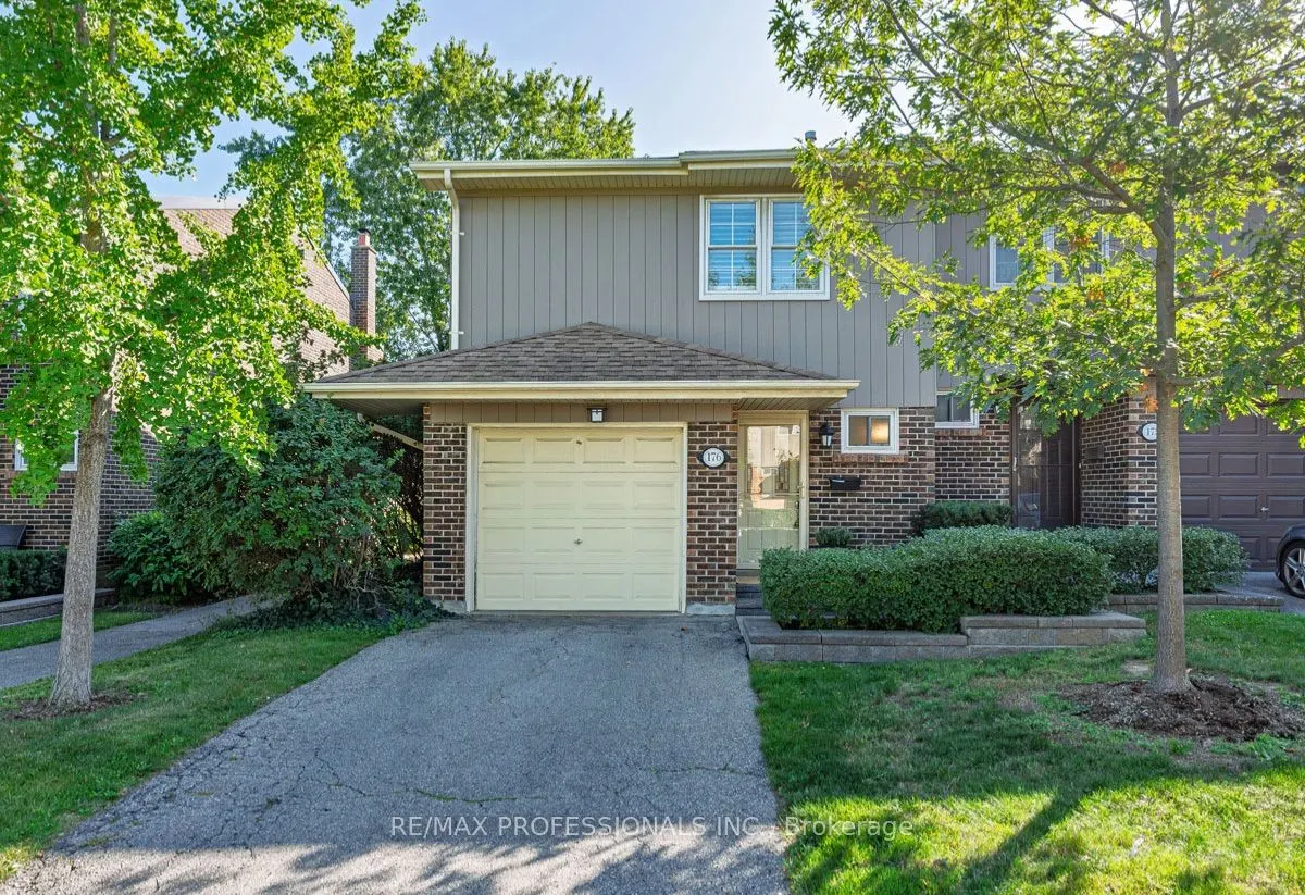 1951 Rathburn Road E #176
