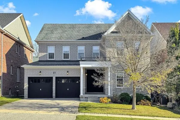 17 Lizzie Court