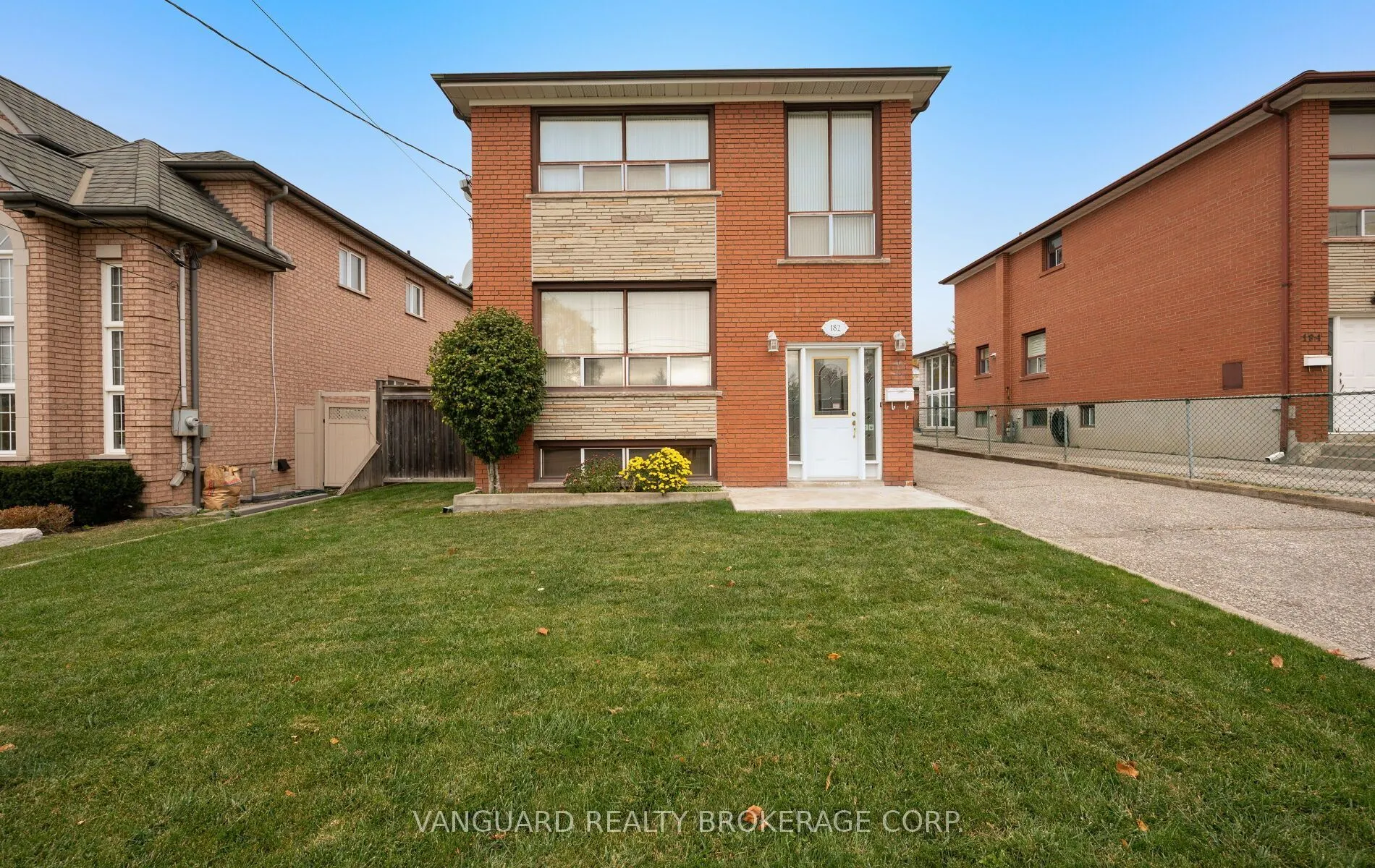182 Rustic Road