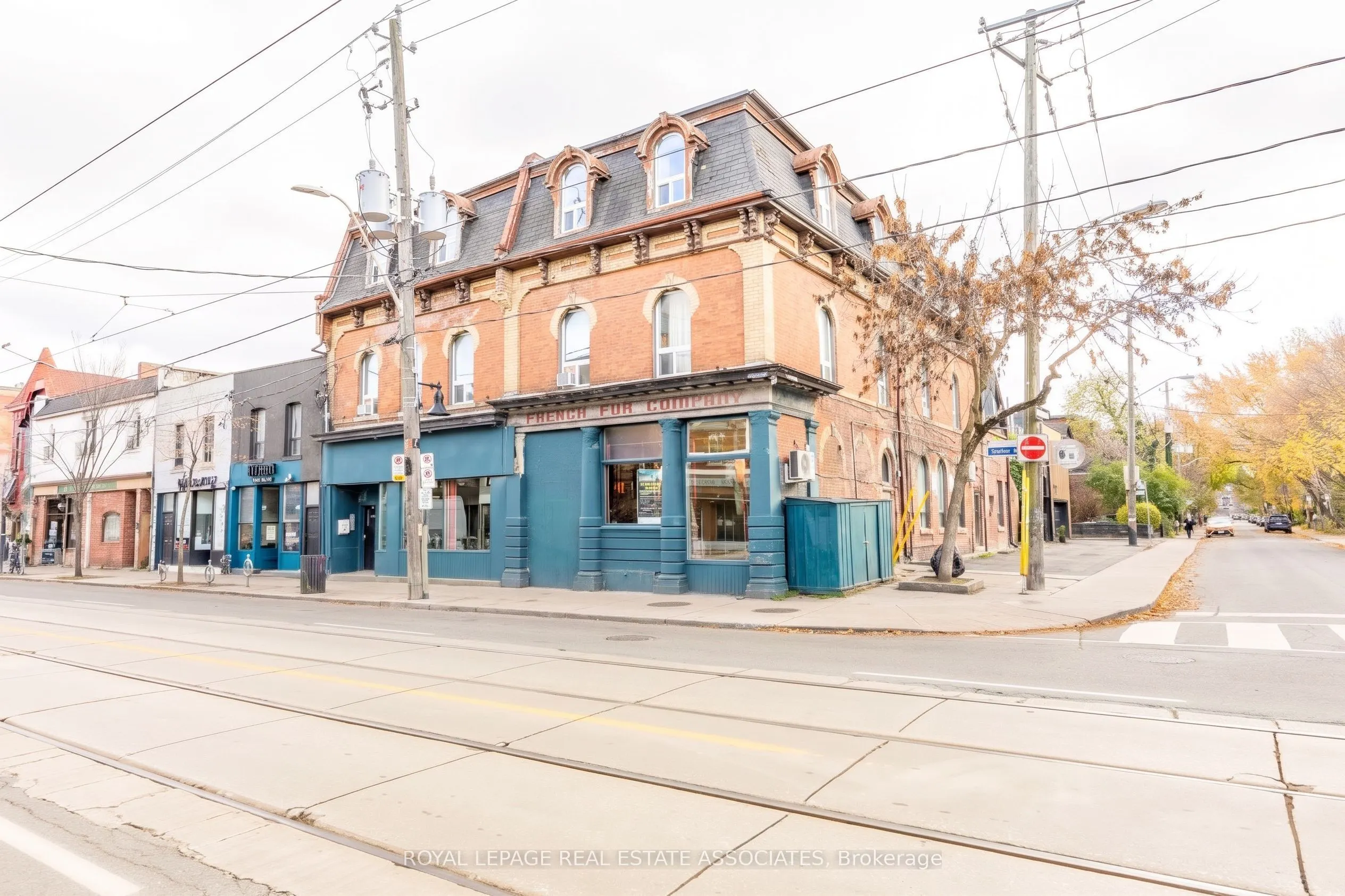 1267 Queen Street W