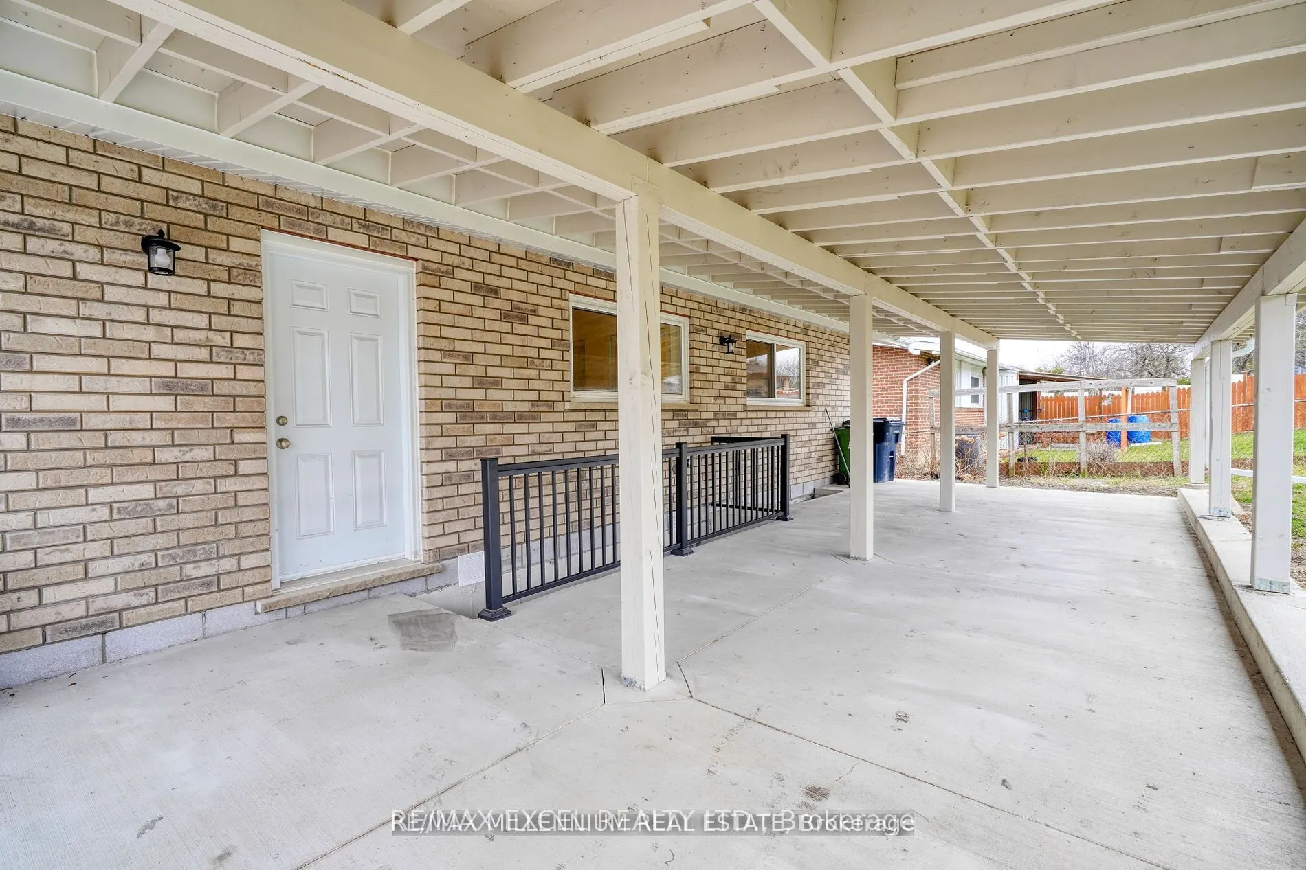33 Orpington Crescent #Lower