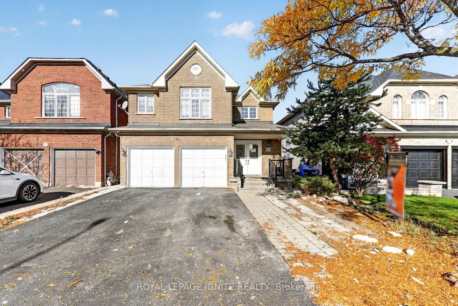 162 Cadillac Crescent #Lower