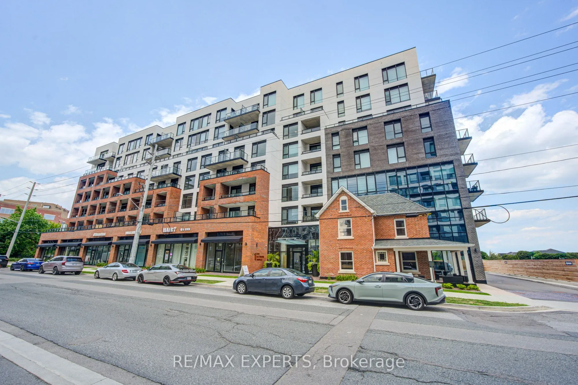 2475 Old Bronte Road #515