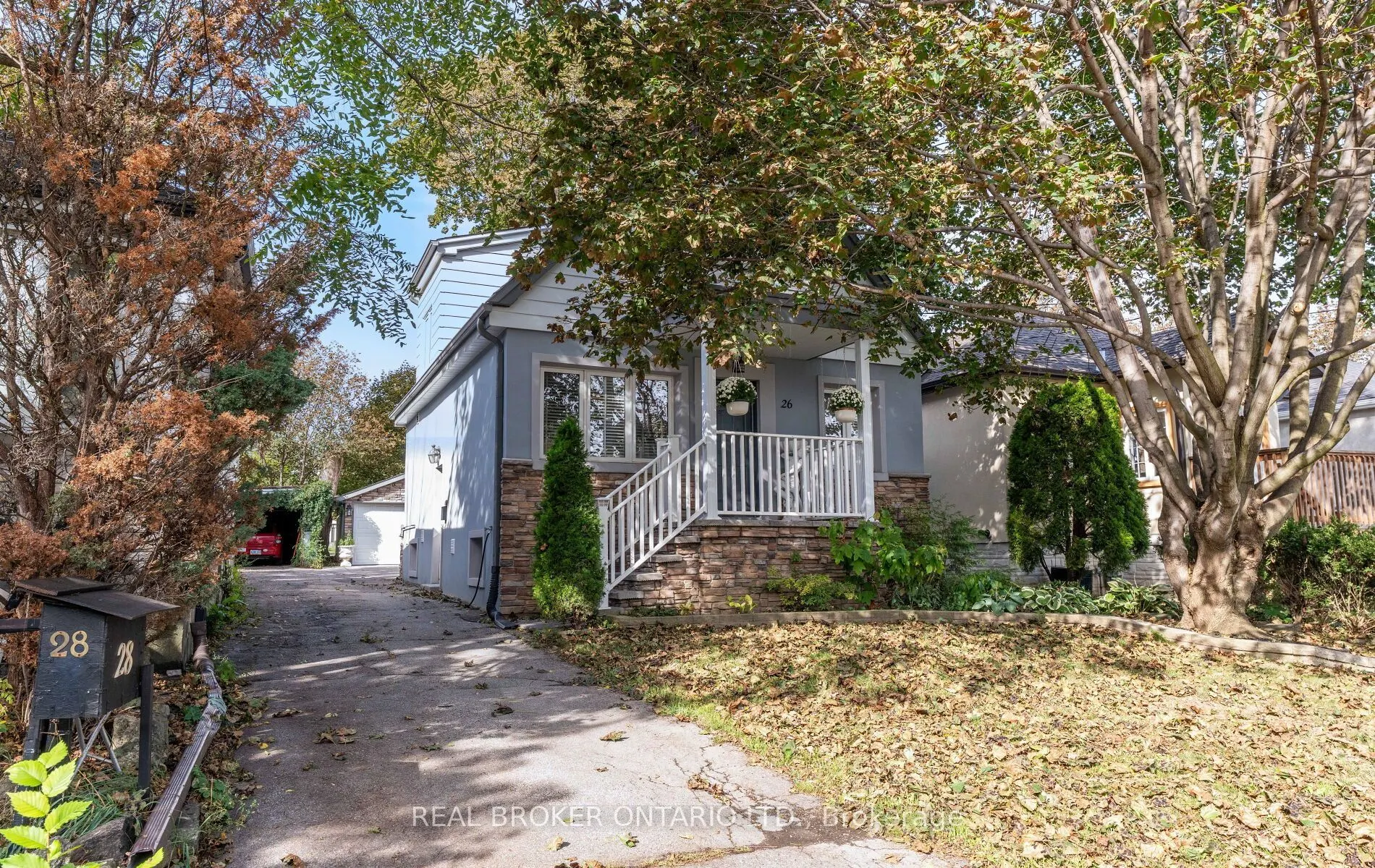 26 Roxaline Street