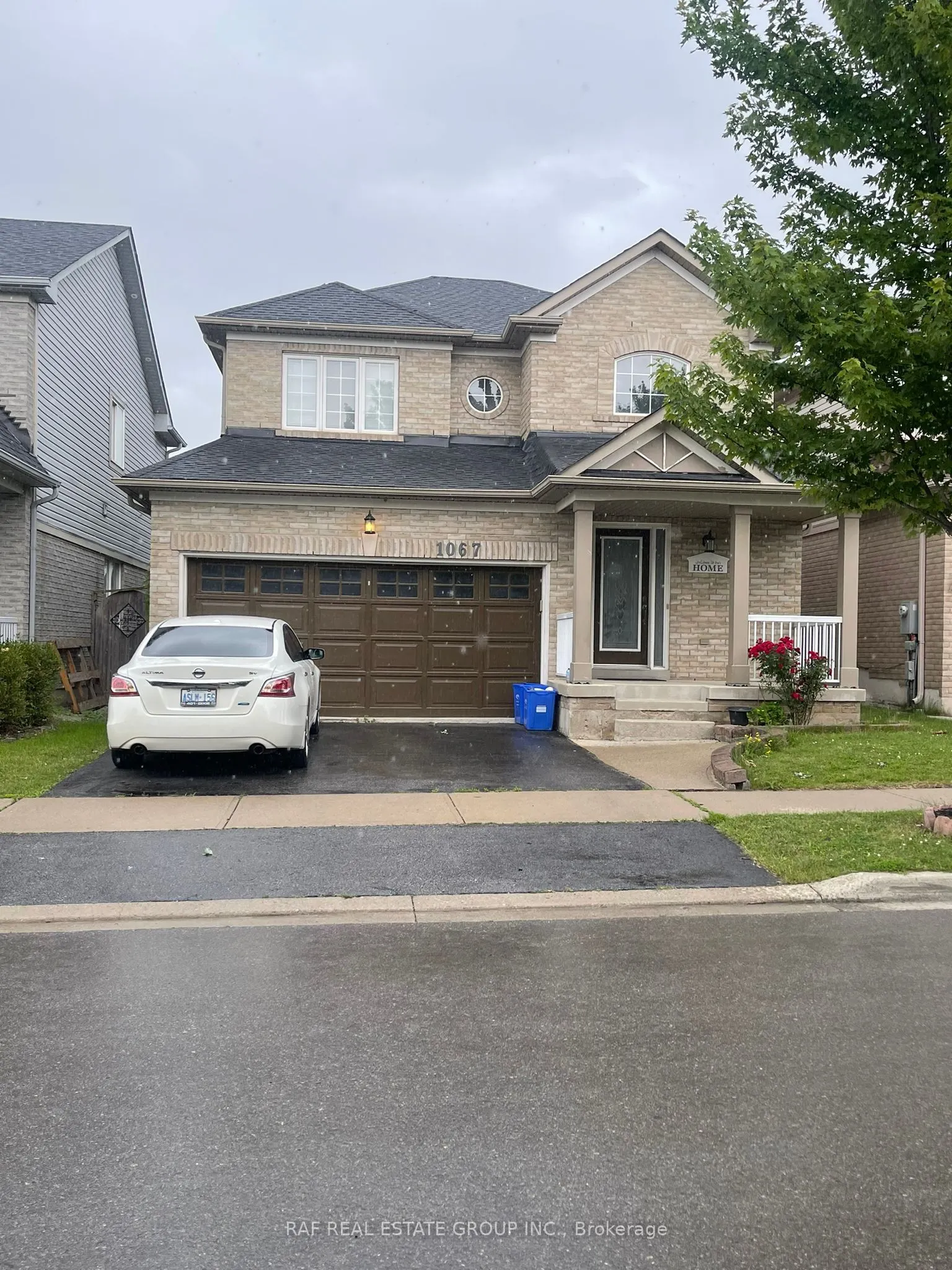1067 Easterbrook Crescent