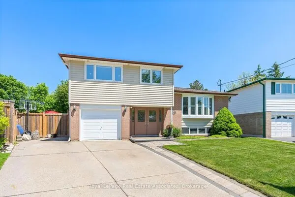 26 Marilyn Crescent