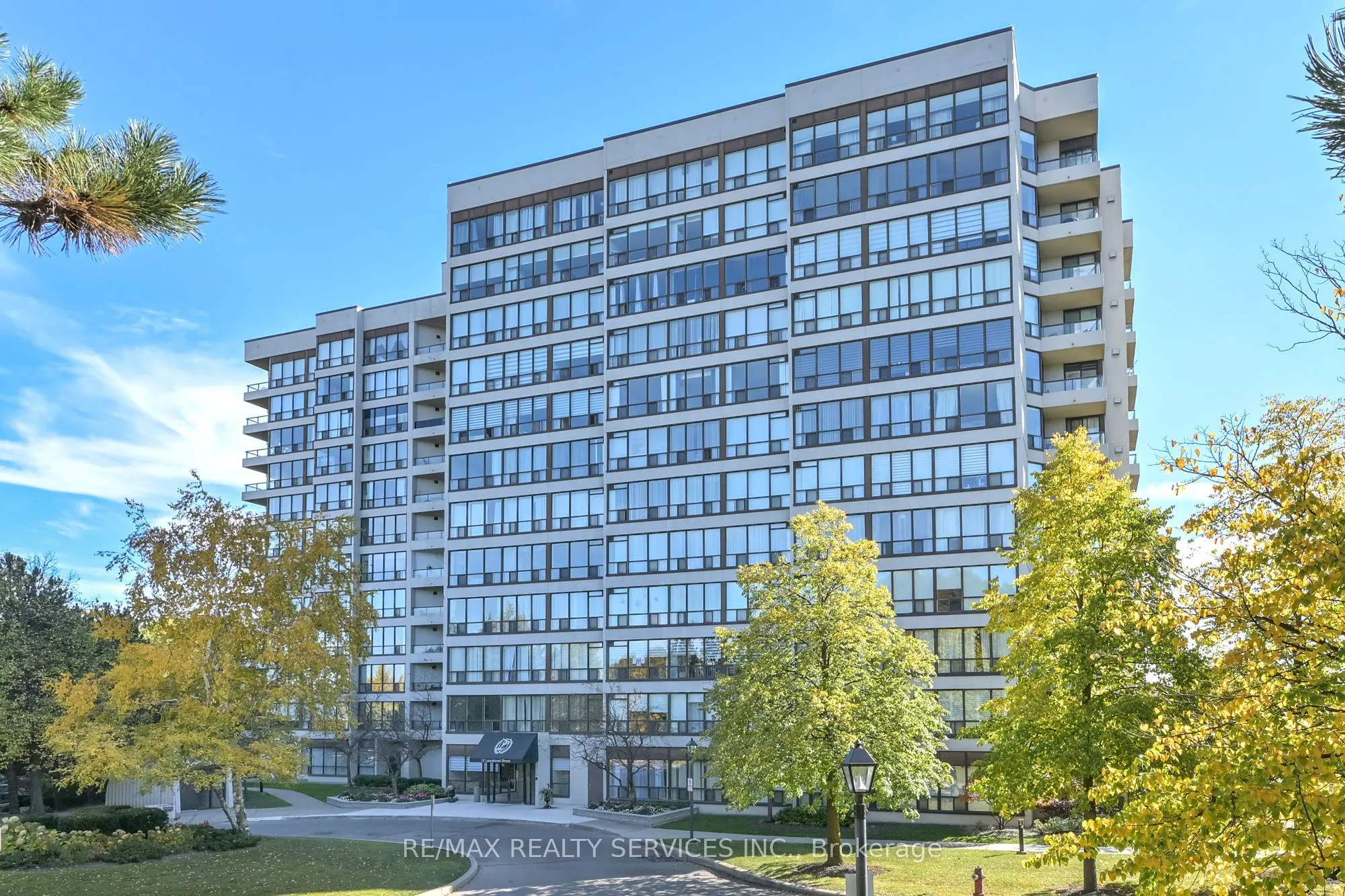 12 Laurelcrest Street #104