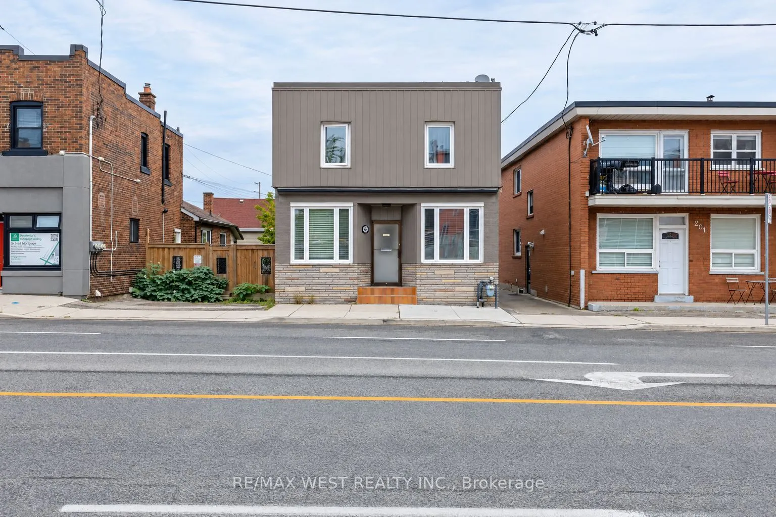 203 Islington Avenue